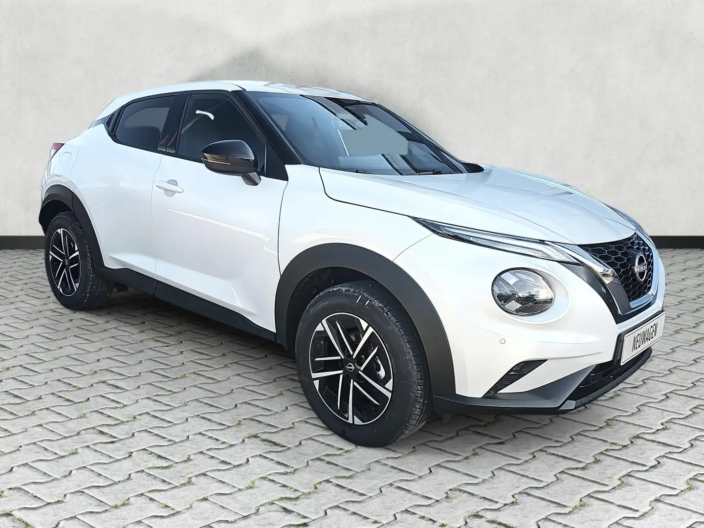 Nissan Juke 1.0 DIG-T N-connecta Autom.Keyless Entry&Go bijela - 2