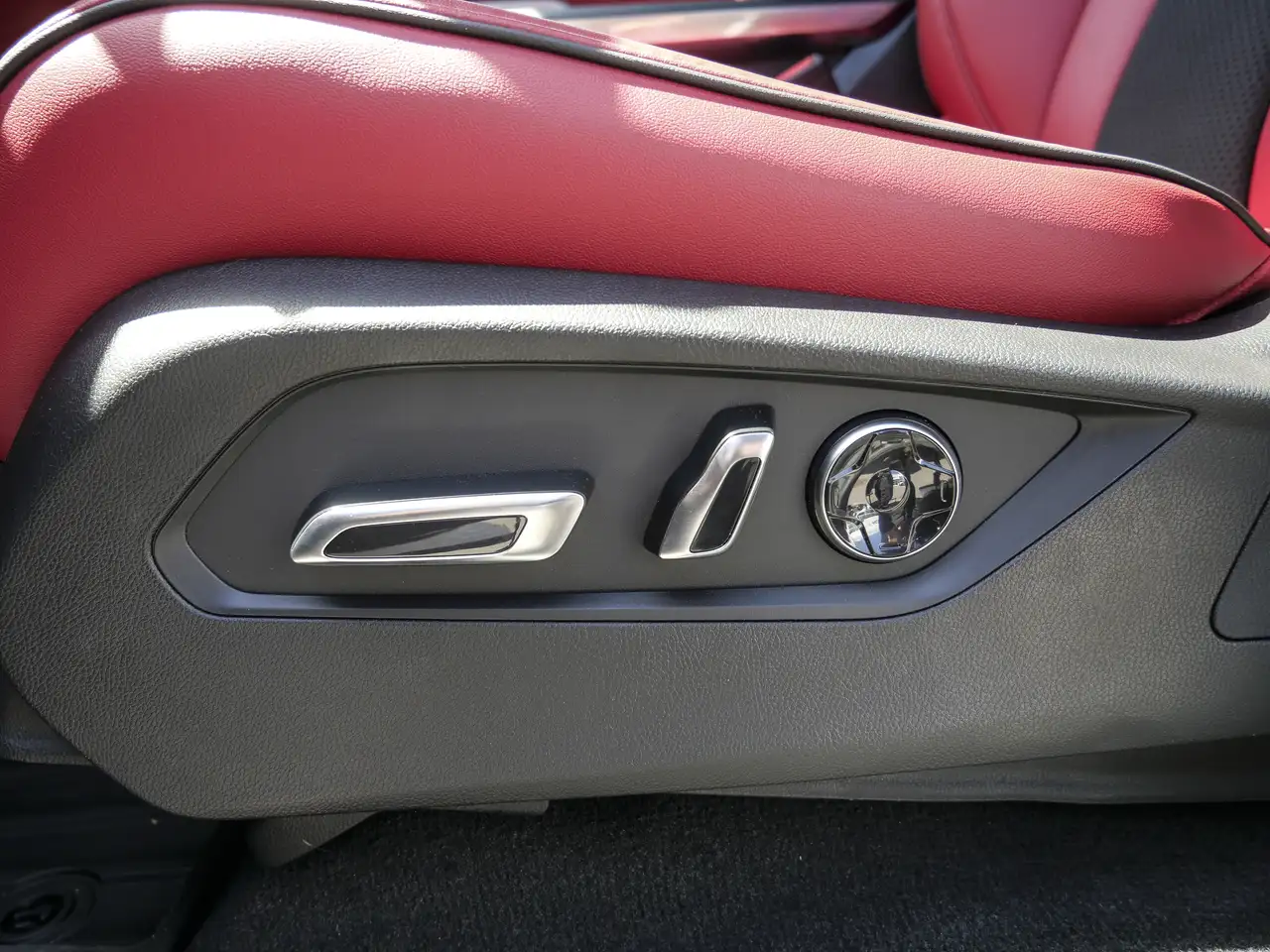 Acura MDX снимка Acura MDX