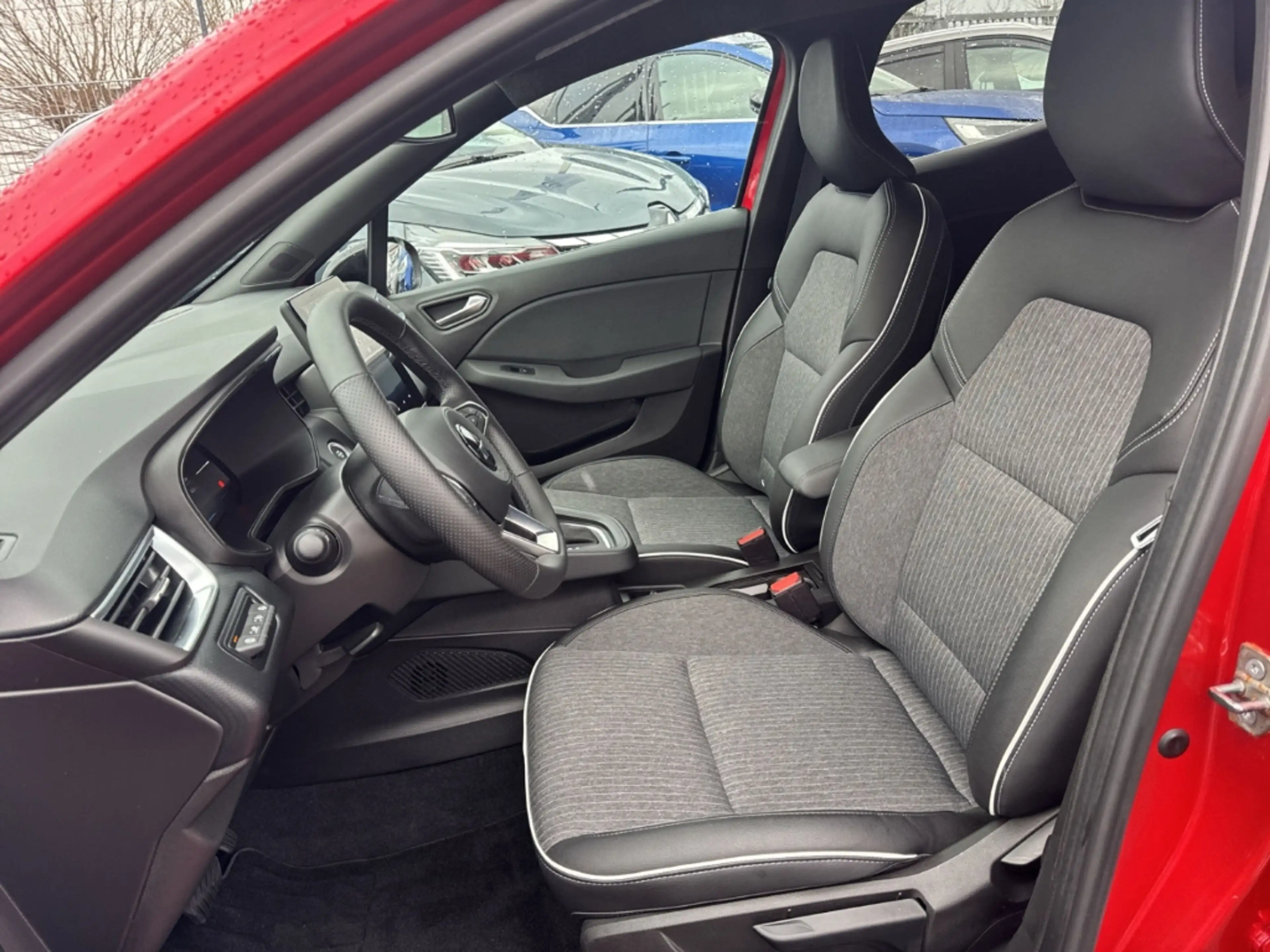 Mitsubishi Colt Select HEV Kamera PDC App Navi Teilleder — photo 6
