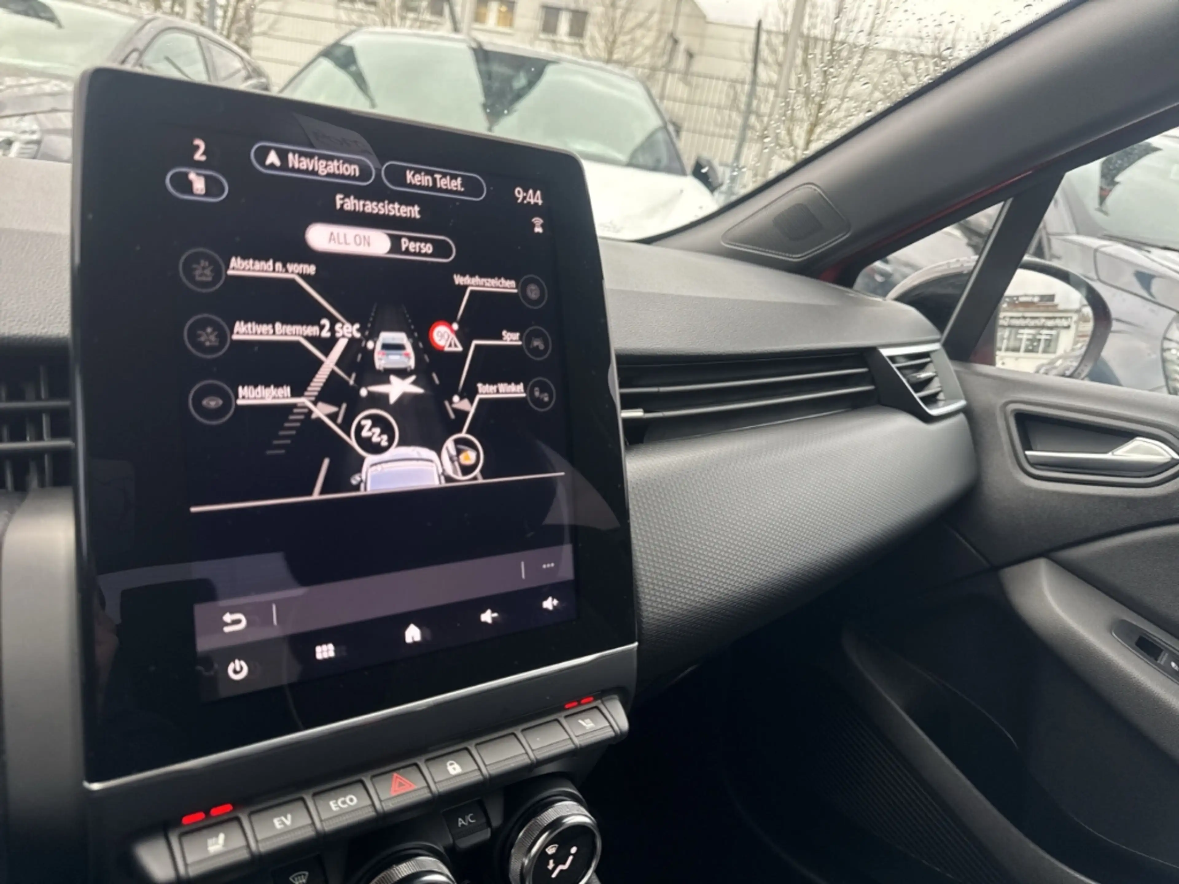 Mitsubishi Colt Select HEV Kamera PDC App Navi Teilleder — photo 14
