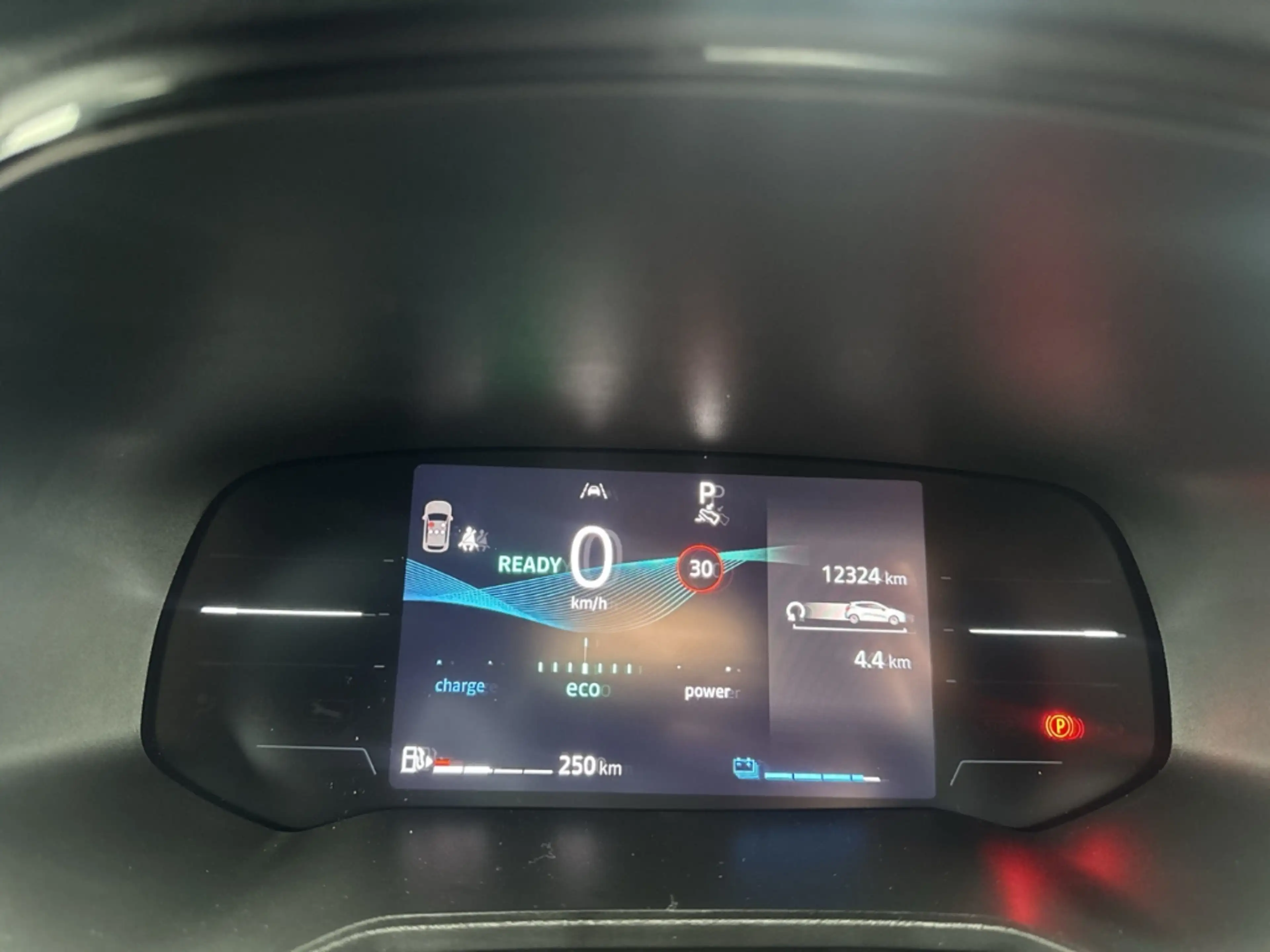 Mitsubishi Colt Select HEV Kamera PDC App Navi Teilleder — photo 11