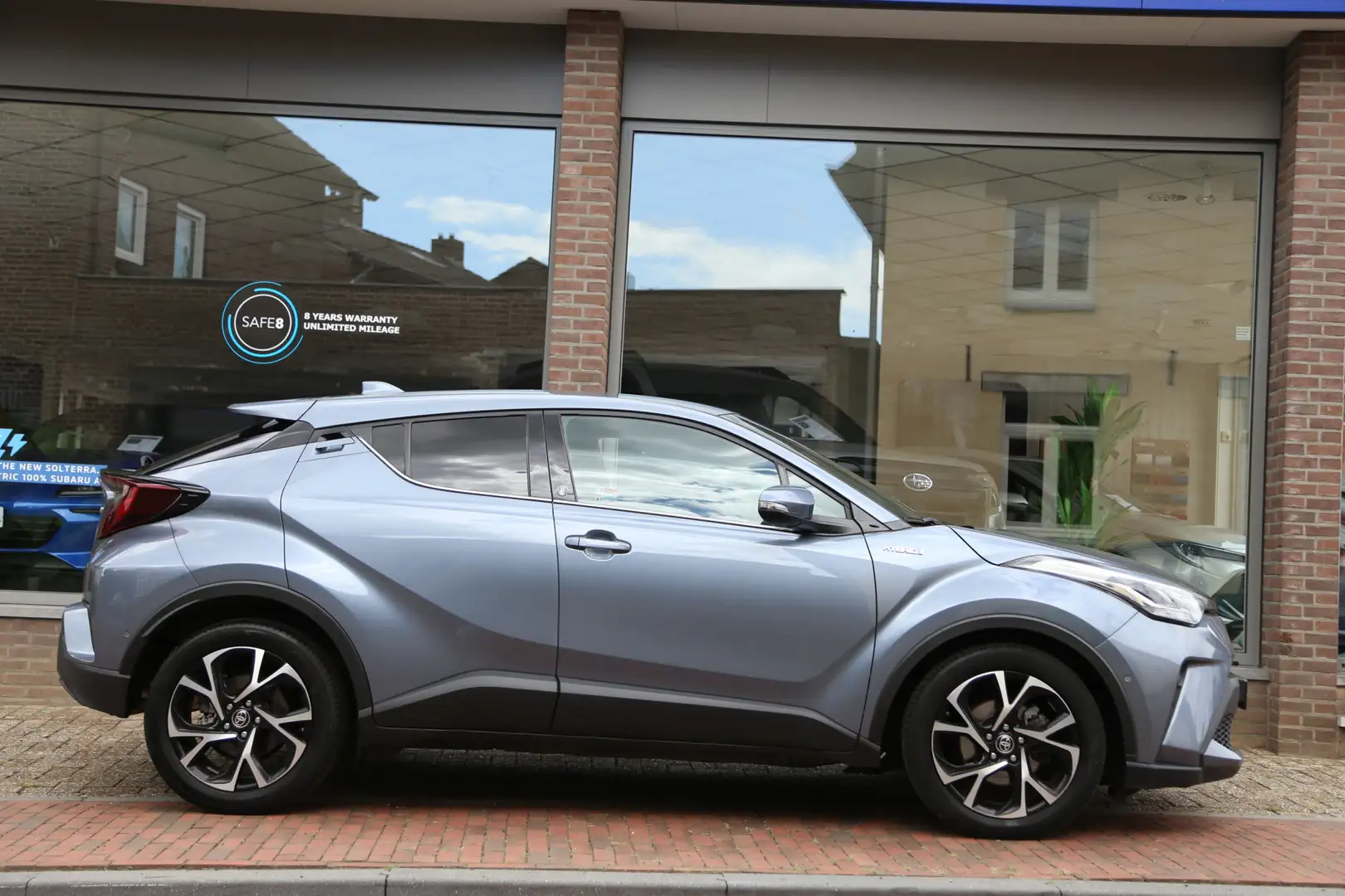 Toyota C-HR 1.8 Hybrid Team D Navi LED Camera ACC Gris - 2