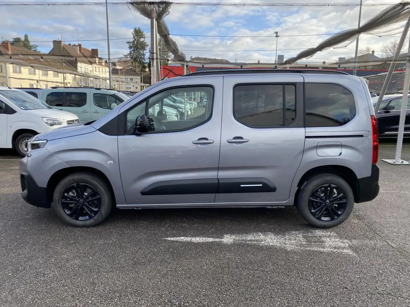 Citroen Berlingo III (3) TAILLE M BLUEHDI 100 S\u0026S PLUS BVM6 CA Gris - 2