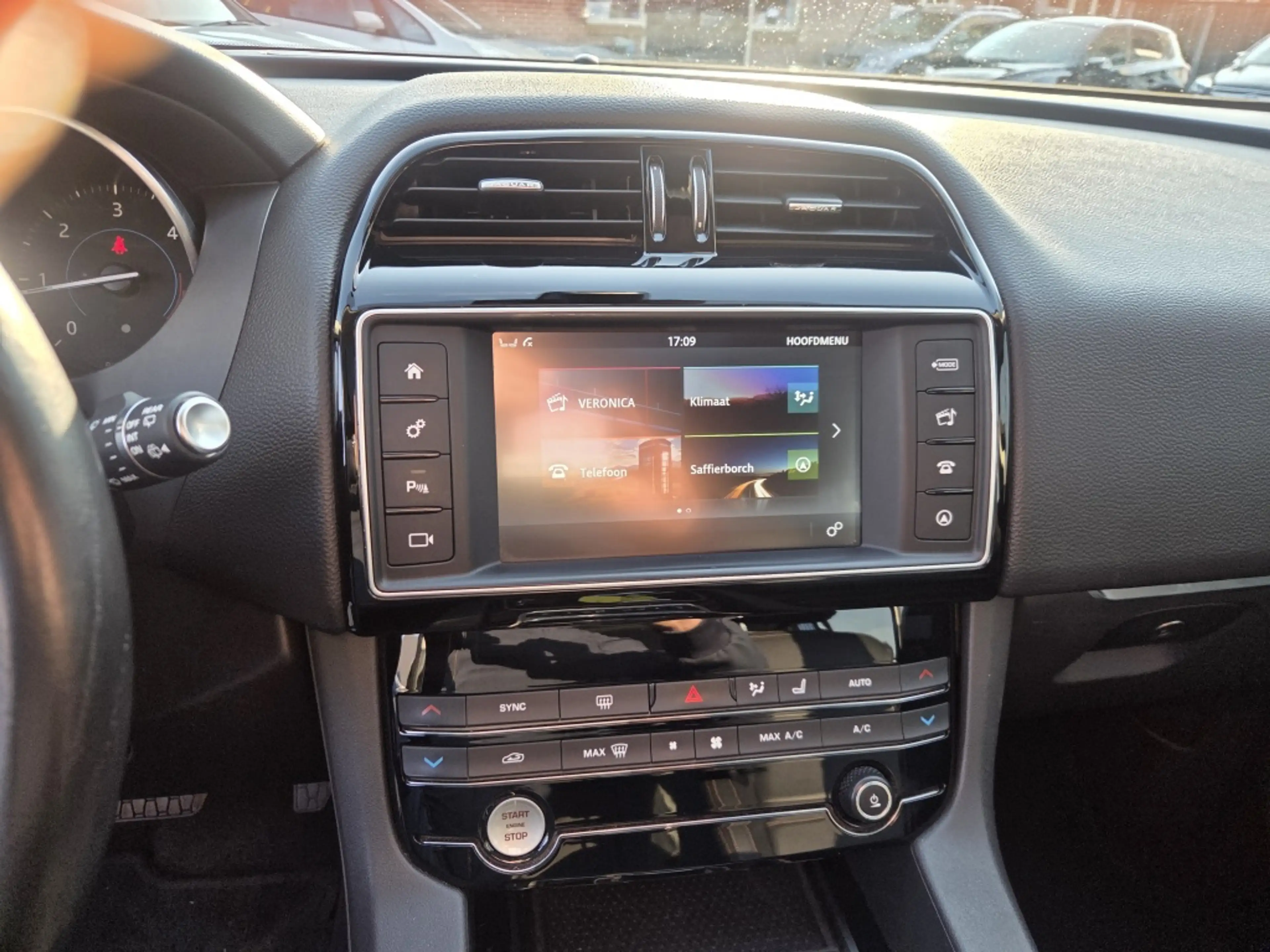 Jaguar F-Pace 2.0 Portf. AWD Price Eu Timebelt replacement by 20 — photo 5