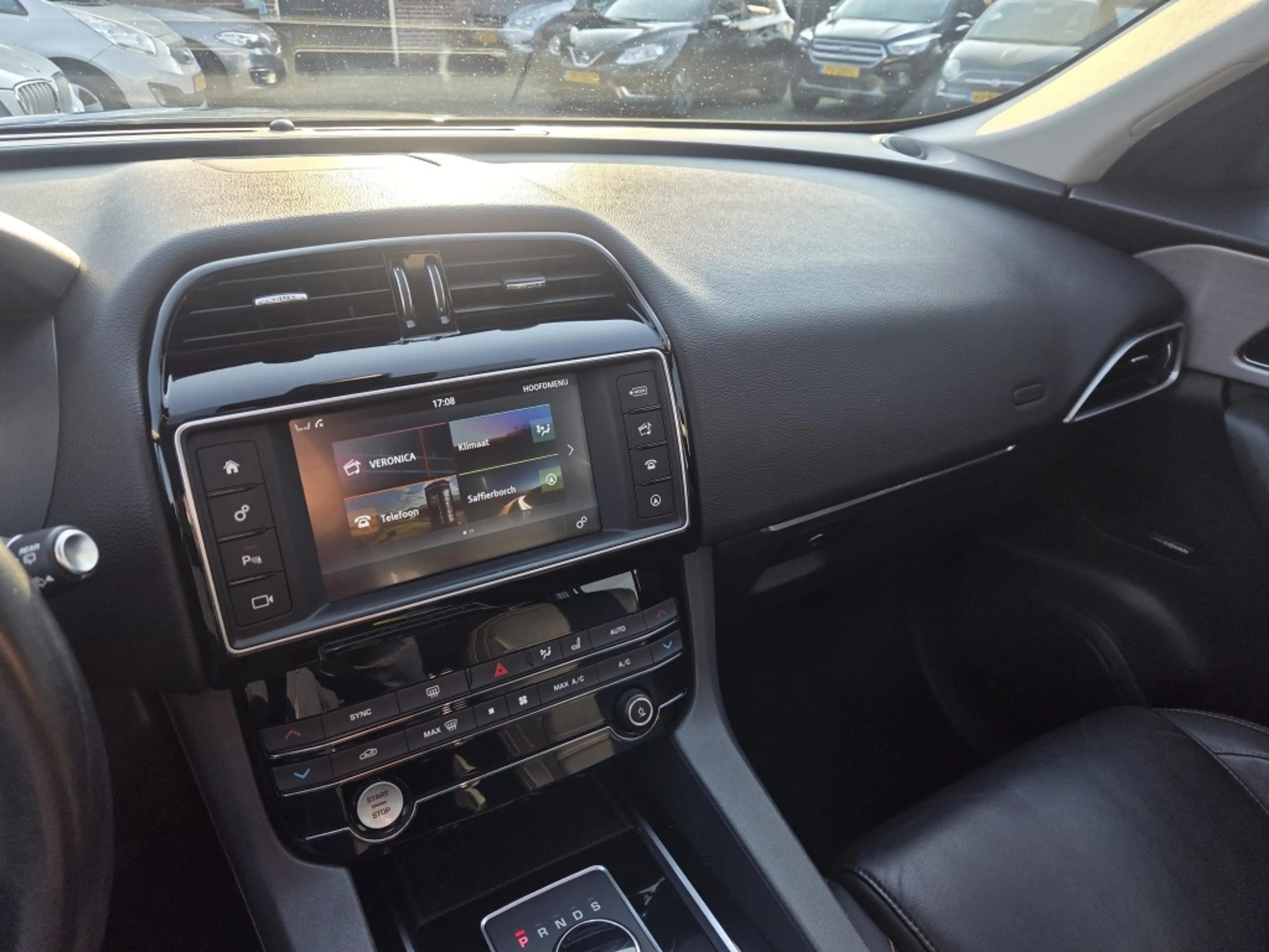 Jaguar F-Pace 2.0 Portf. AWD Price Eu Timebelt replacement by 20 — photo 7