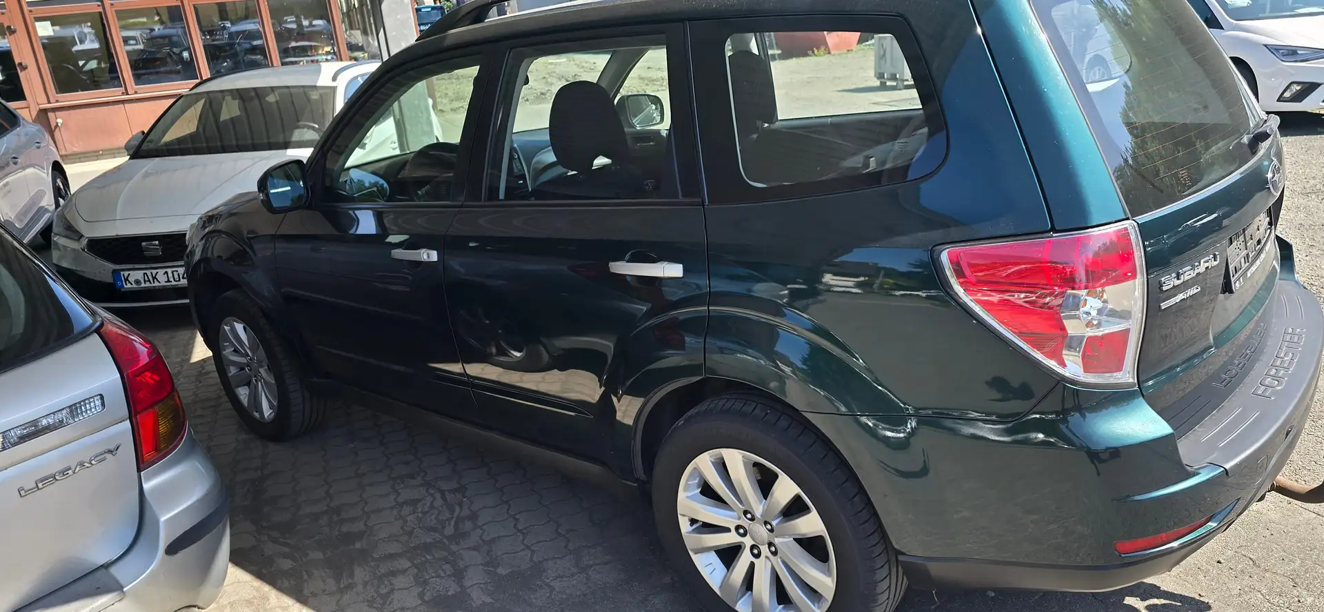 Subaru Forester 2.0X,Tüv Neu, 1. Hand Rentner,AHk 2000Kg, Klima Grün - 2