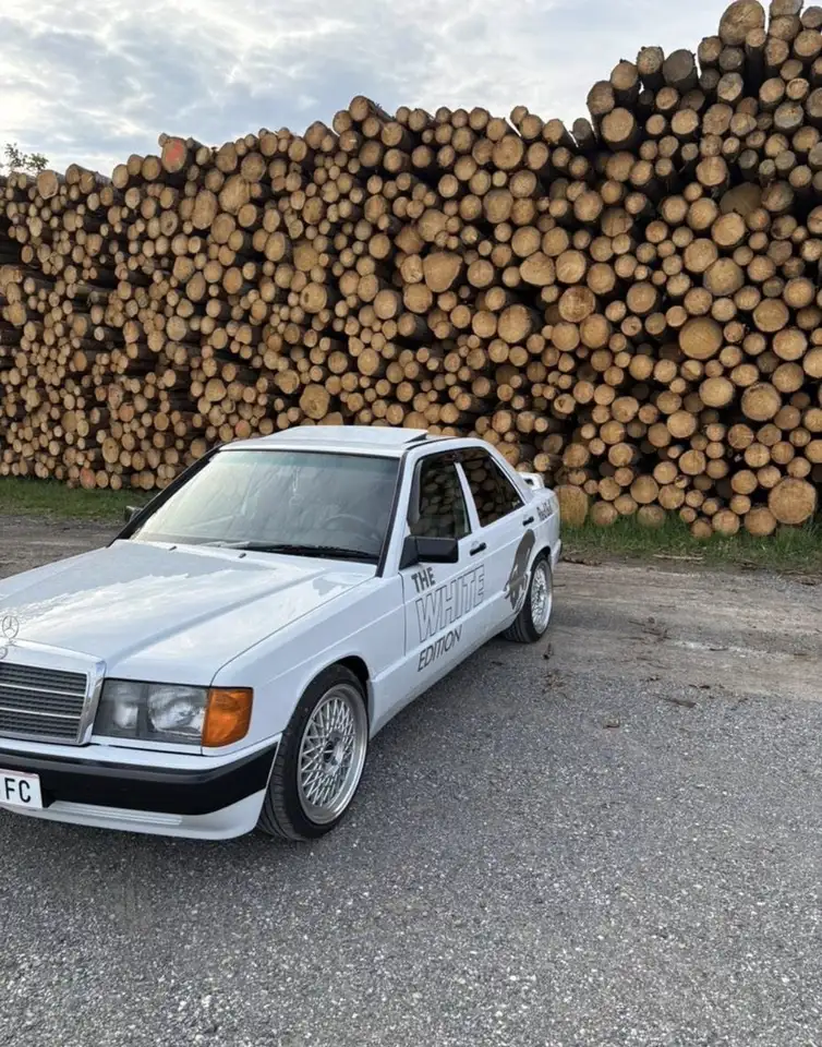 Mercedes-Benz 190 E 2,0, foto 3