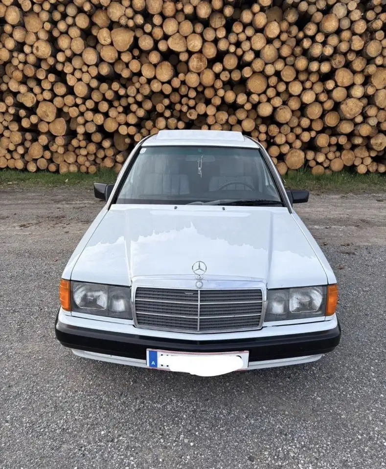 Mercedes-Benz 190 E 2,0, foto 4