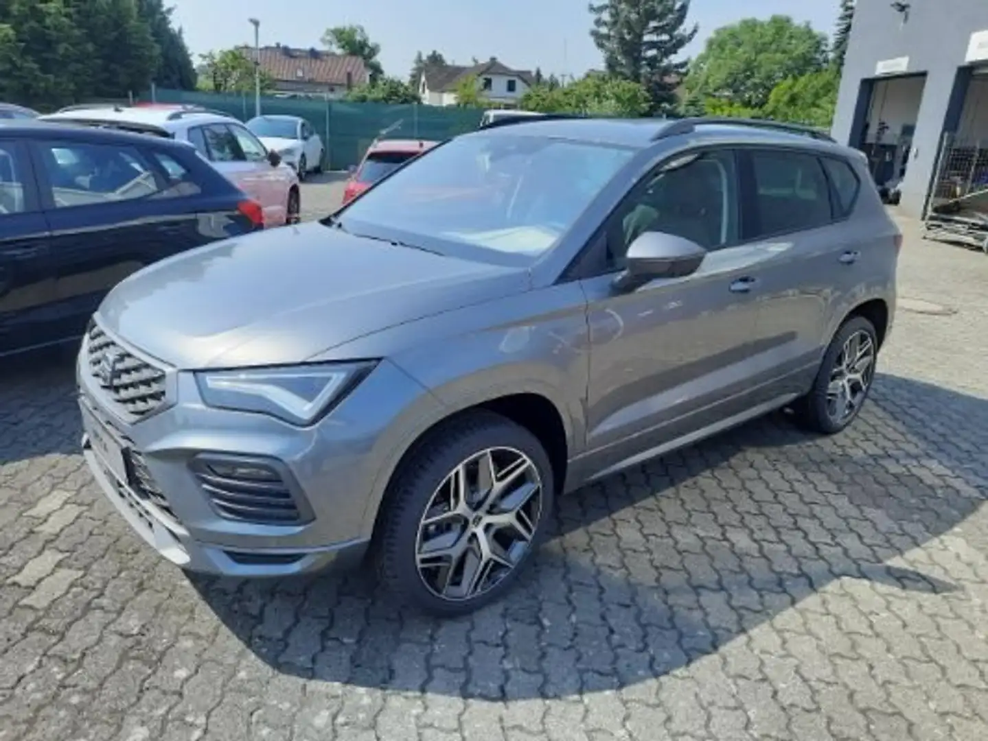 SEAT Ateca 2.0 TDI DSG FR Grau - 1