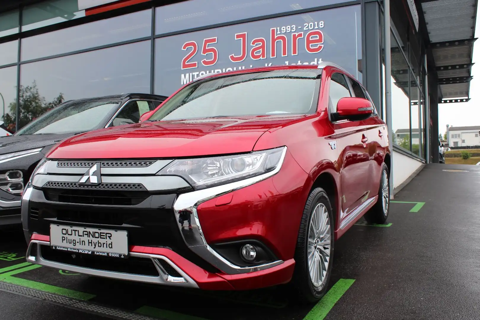 Mitsubishi Outlander Outlander Plug-in Hybrid PLUS Spirit 2.4 4WD Rosso - 1