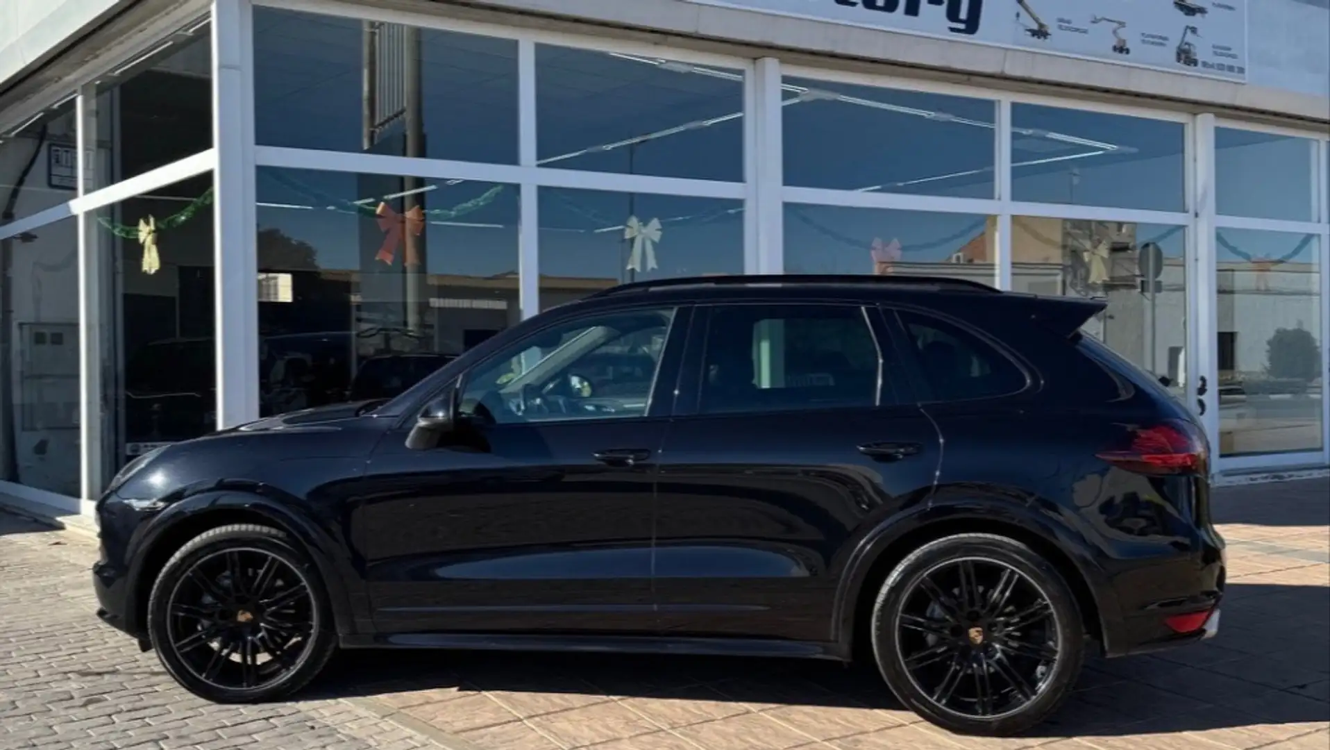 Porsche Cayenne S Diesel Aut. Nero - 2