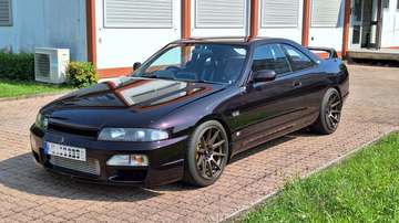 R33 GTST