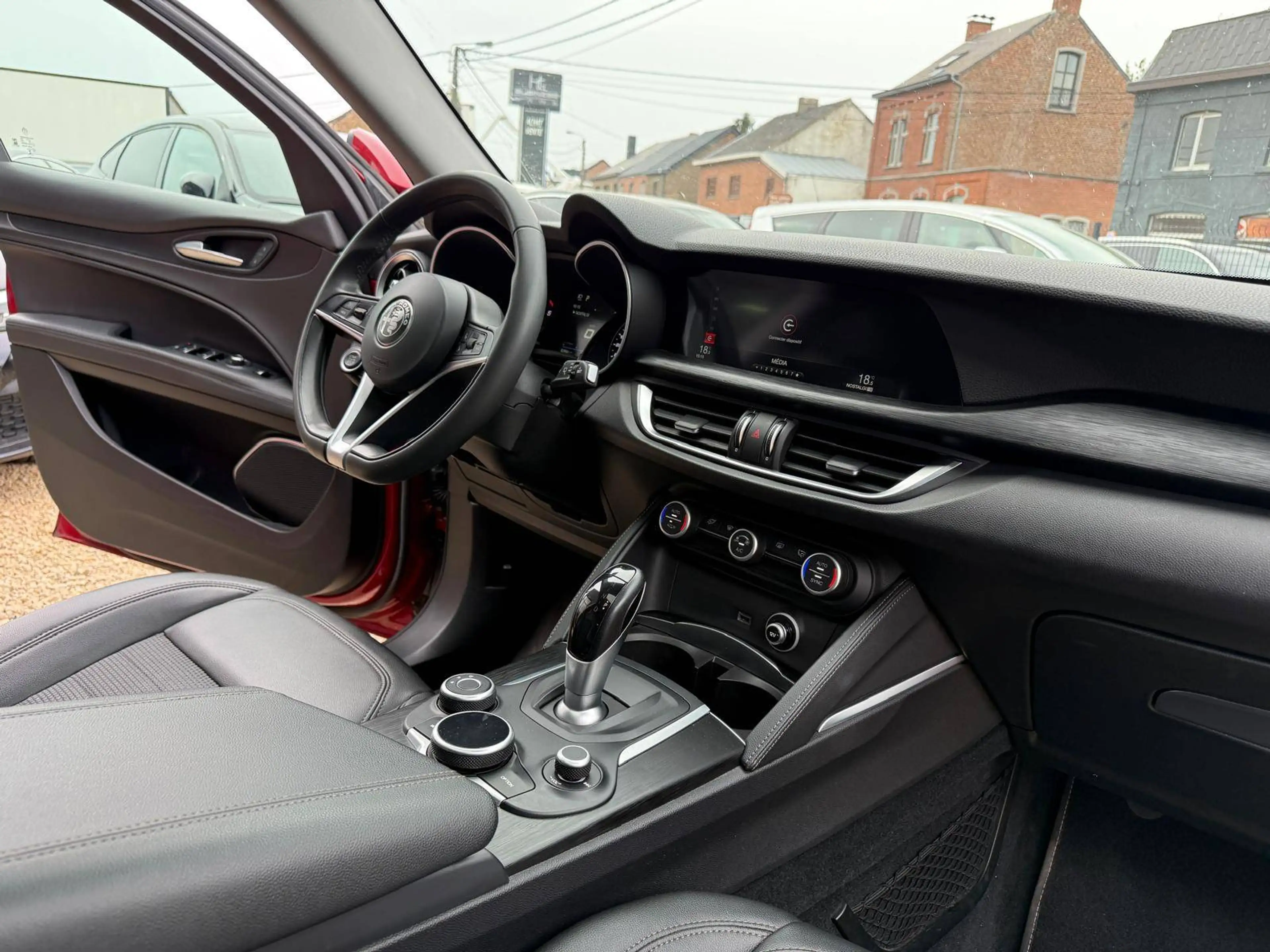 Alfa Romeo Stelvio * TOIT OUVRANT * JANTES 19 * 83.000KM * — photo 14