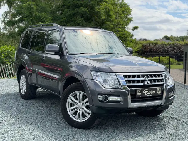 Mitsubishi Pajero 1ste eigenaar, Belgisch voertuig, Mitsubishi Onderhouden