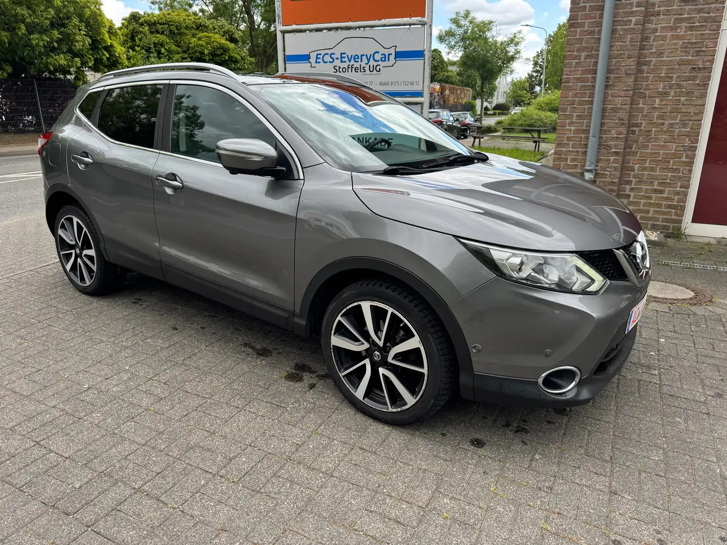 Nissan Qashqai 1.2 Tekna Gris - 1