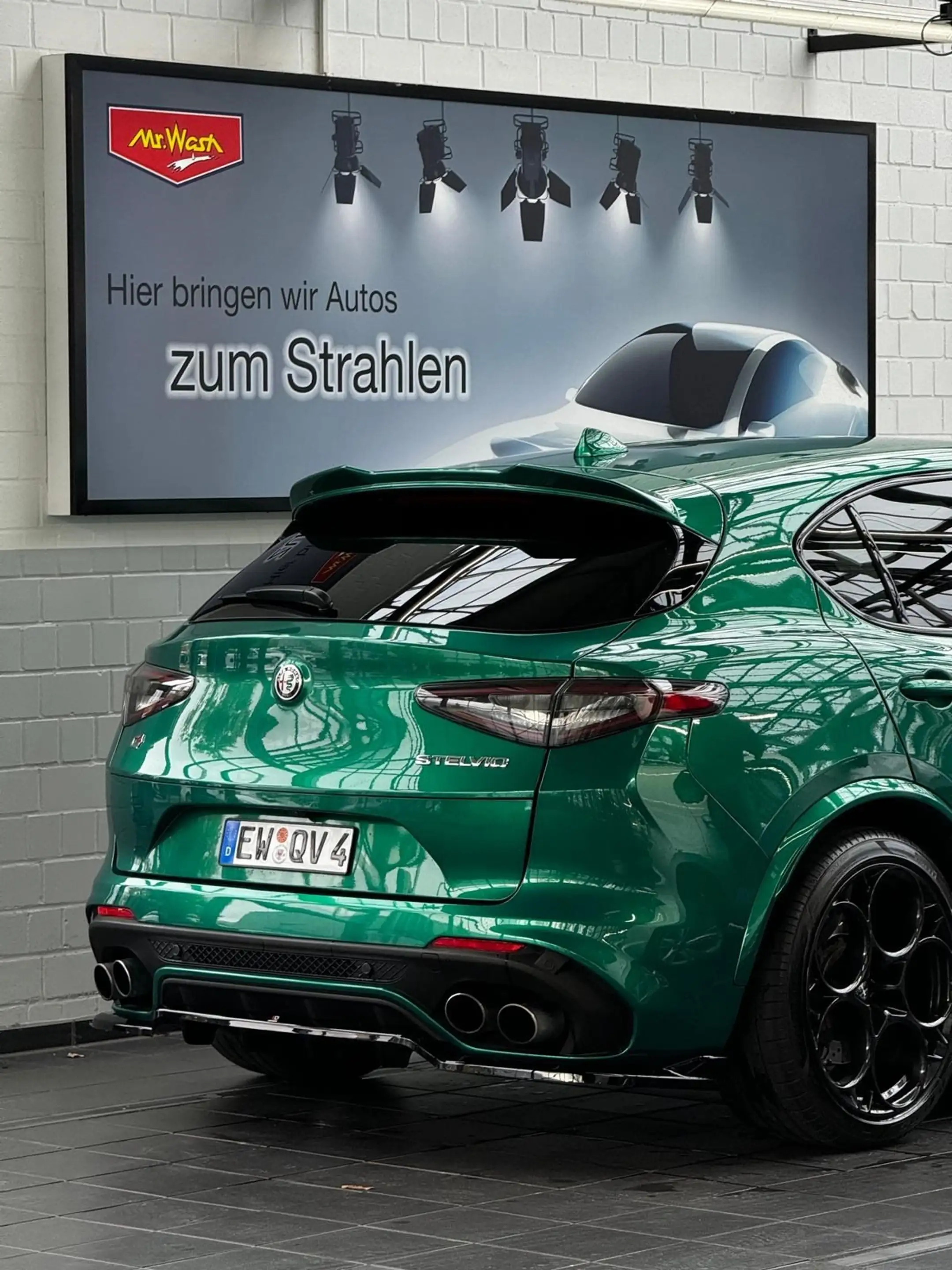 Alfa Romeo Stelvio Quadrifoglio Q4 — photo 5