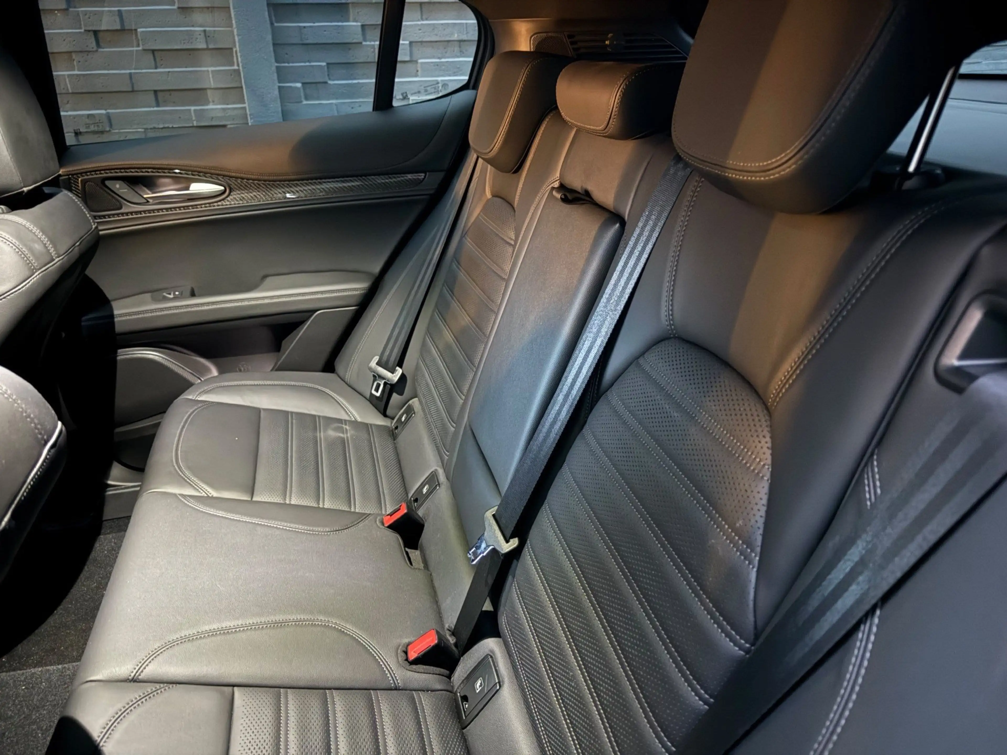 Alfa Romeo Stelvio Quadrifoglio Q4 — photo 9