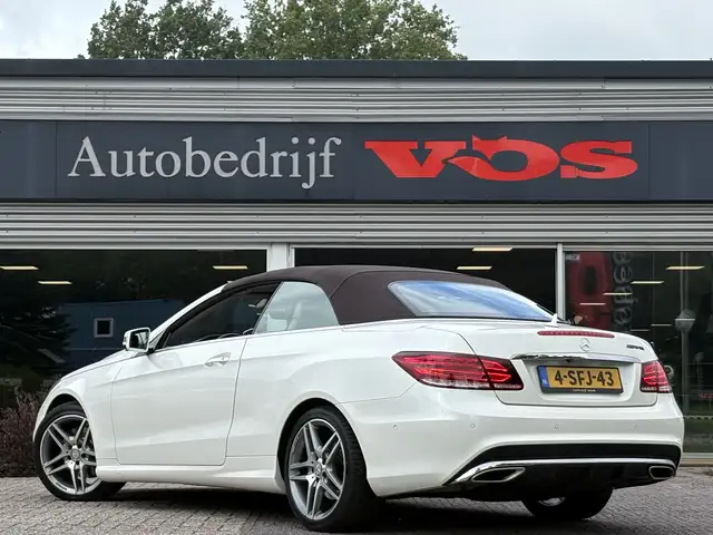 Mercedes-Benz E-Class view 3