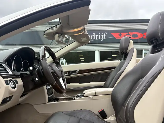 Mercedes-Benz E-Class view 4