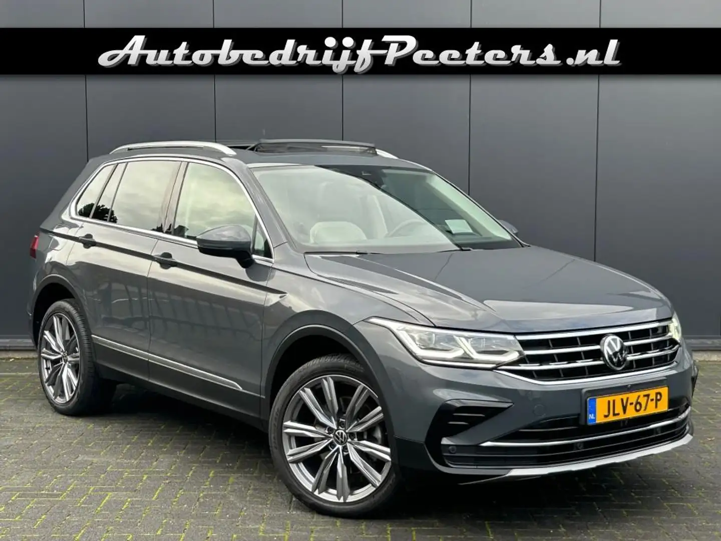 Volkswagen Tiguan 1.4 eHybrid Pano ACC HUD V-cockpit IQ-light 360Cam Gris - 1