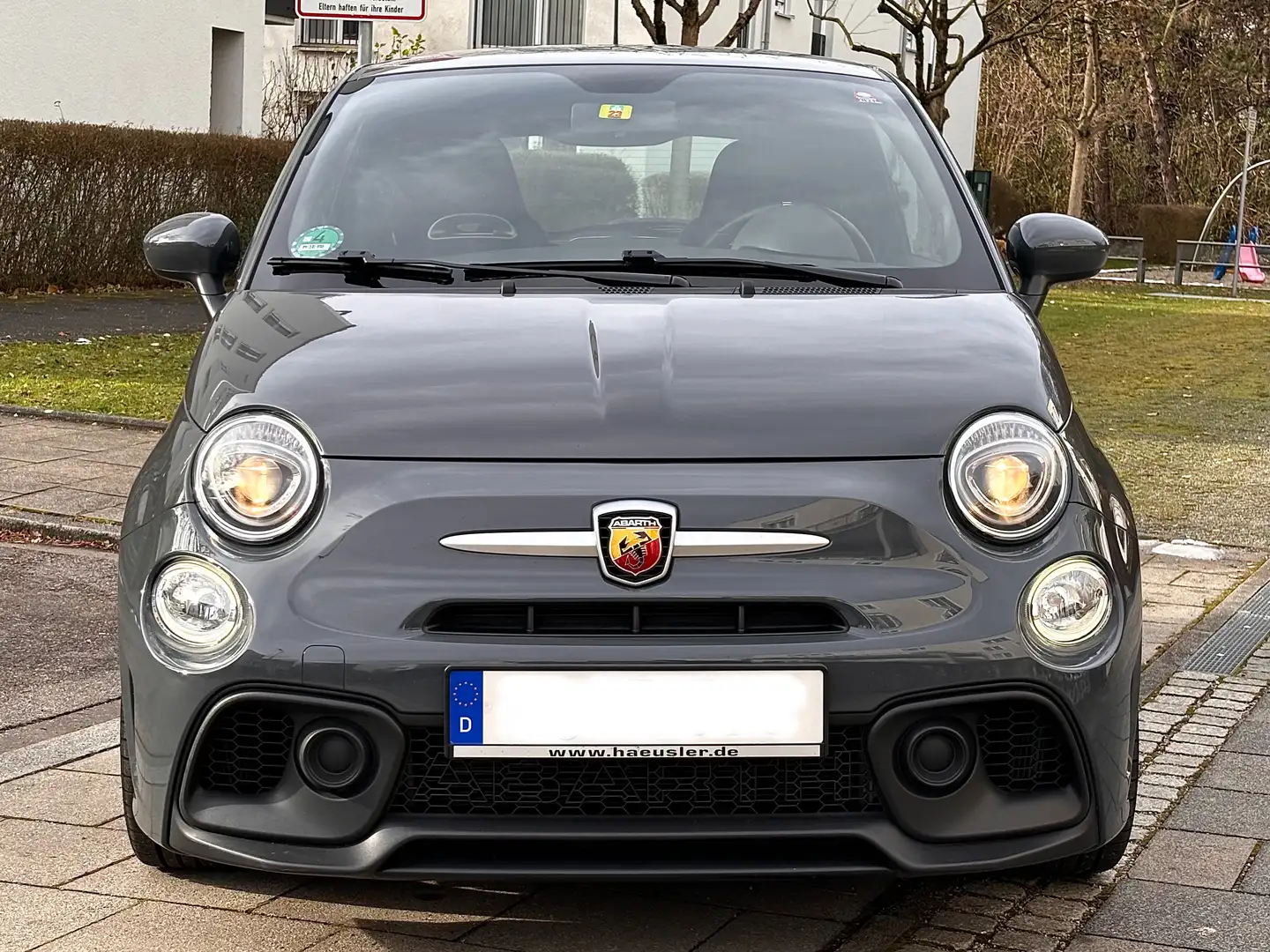 Abarth 500 595 „70th Anniversary“ Version Šedá - 2
