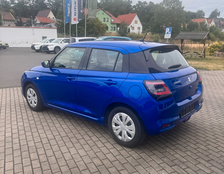 Suzuki Swift 1.2 Dualjet Hybrid 61 kW Club — photo 6