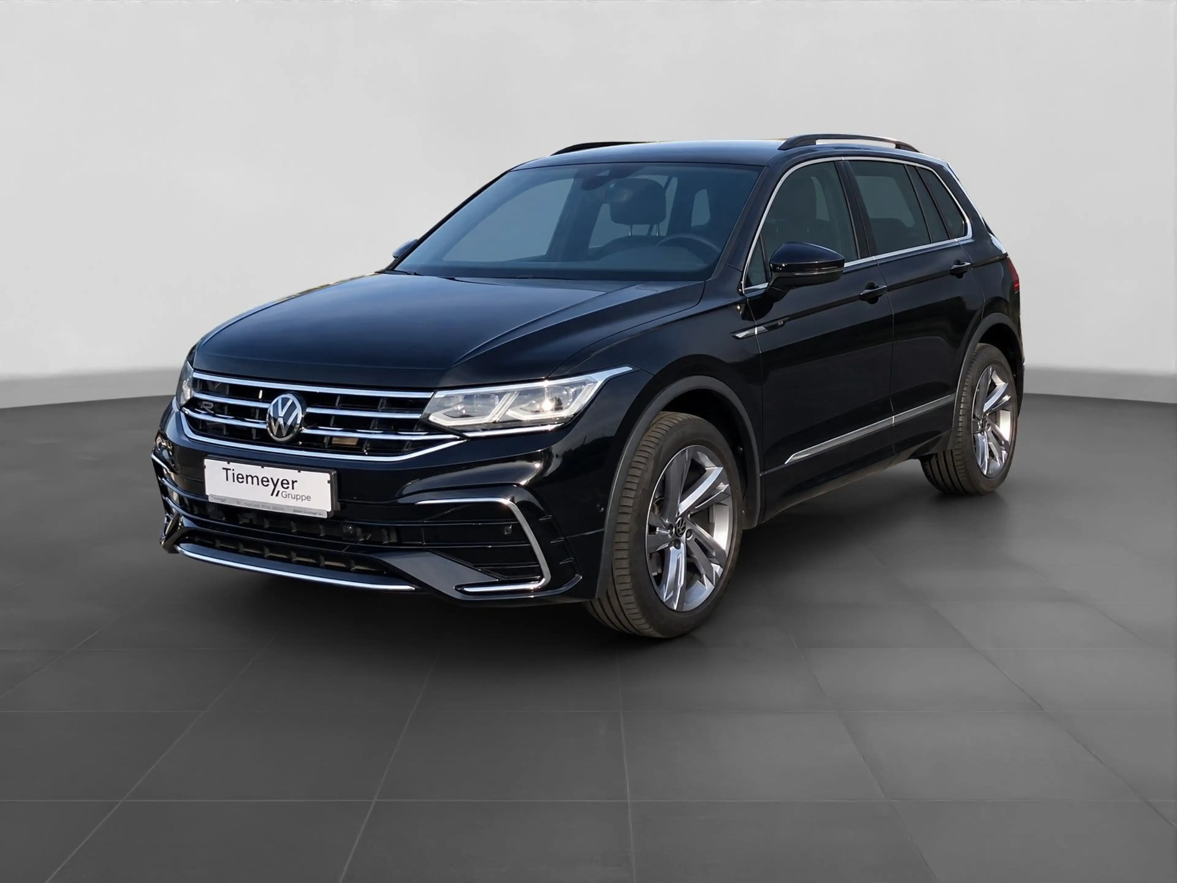 Volkswagen Tiguan 2.0 TDI DSG 4M R-LINE AHK LM19 APP-CON — photo 2
