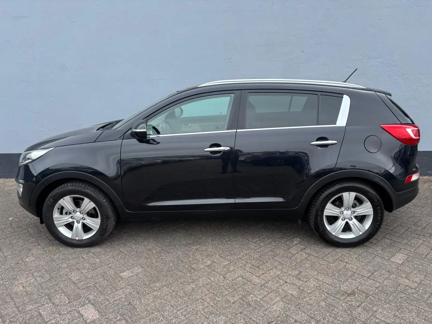 Kia Sportage 2.0 X-ecutive Plus Pack First Edition - Panorama D Zwart - 2