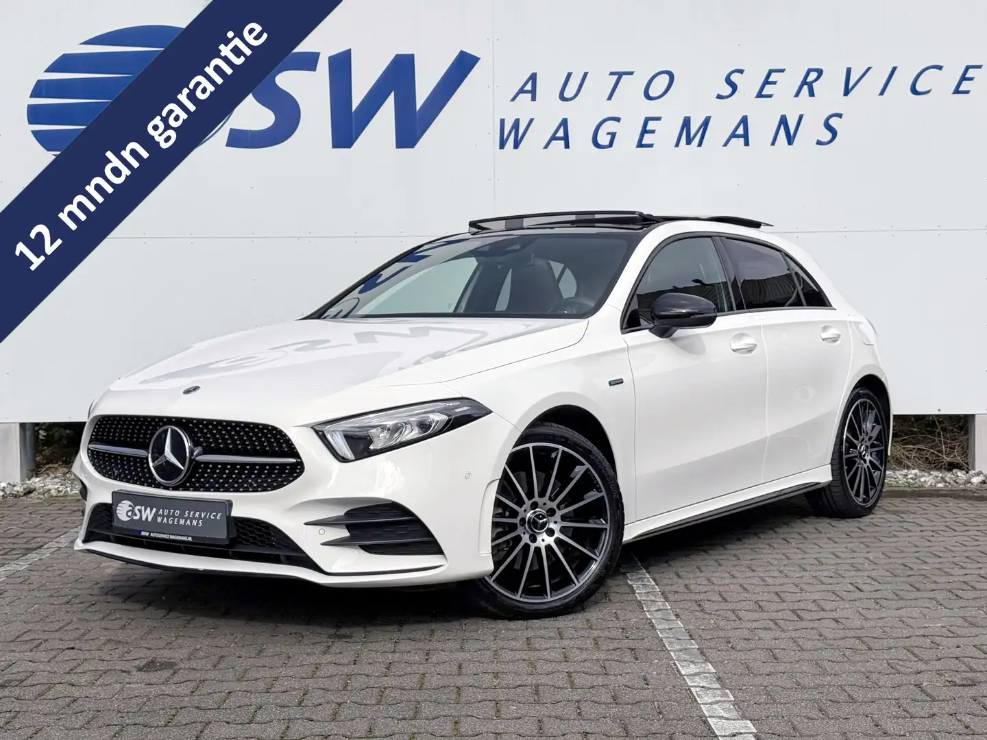 Mercedes-Benz A 250 e Business Solution AMG Limited | Pano | Ambient L Wit - 1