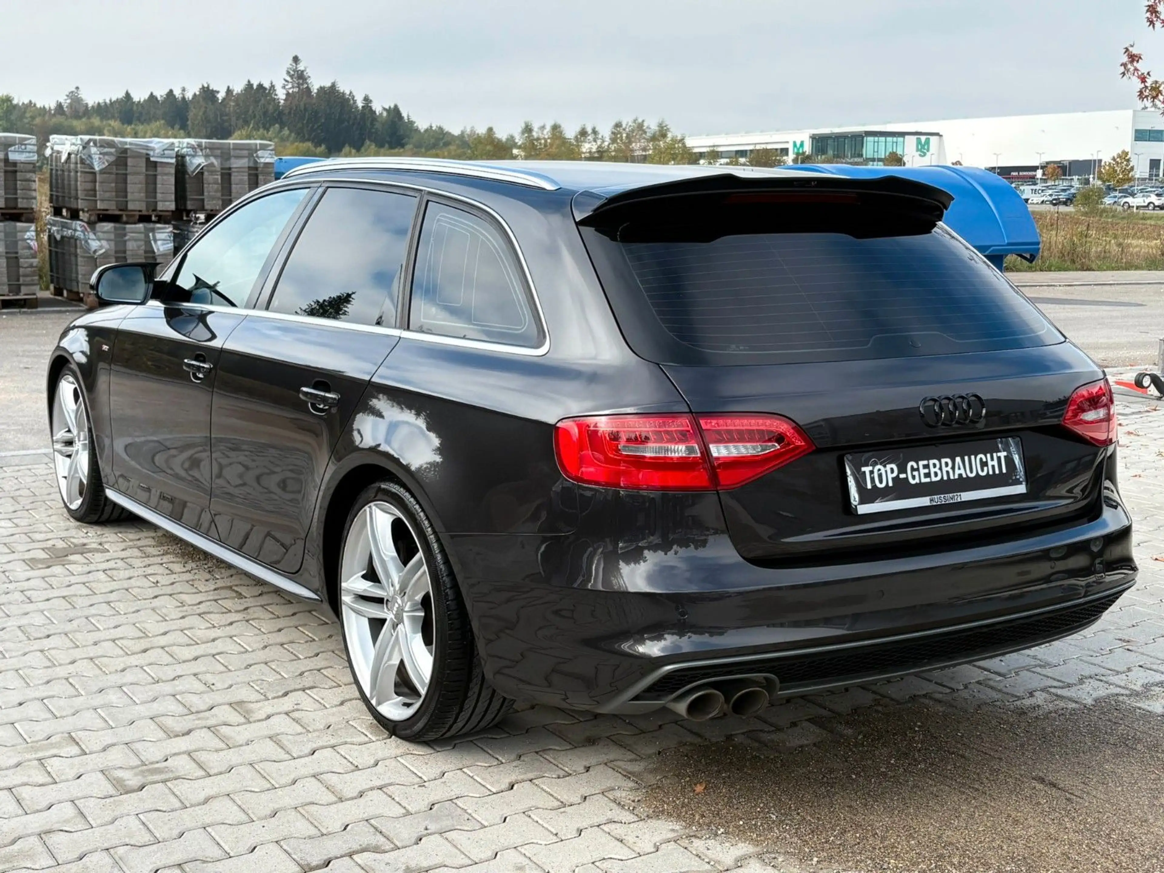 Audi A4 2.0 TDI Avant S-Line / Xenon / Leder / 19" LM — photo 8
