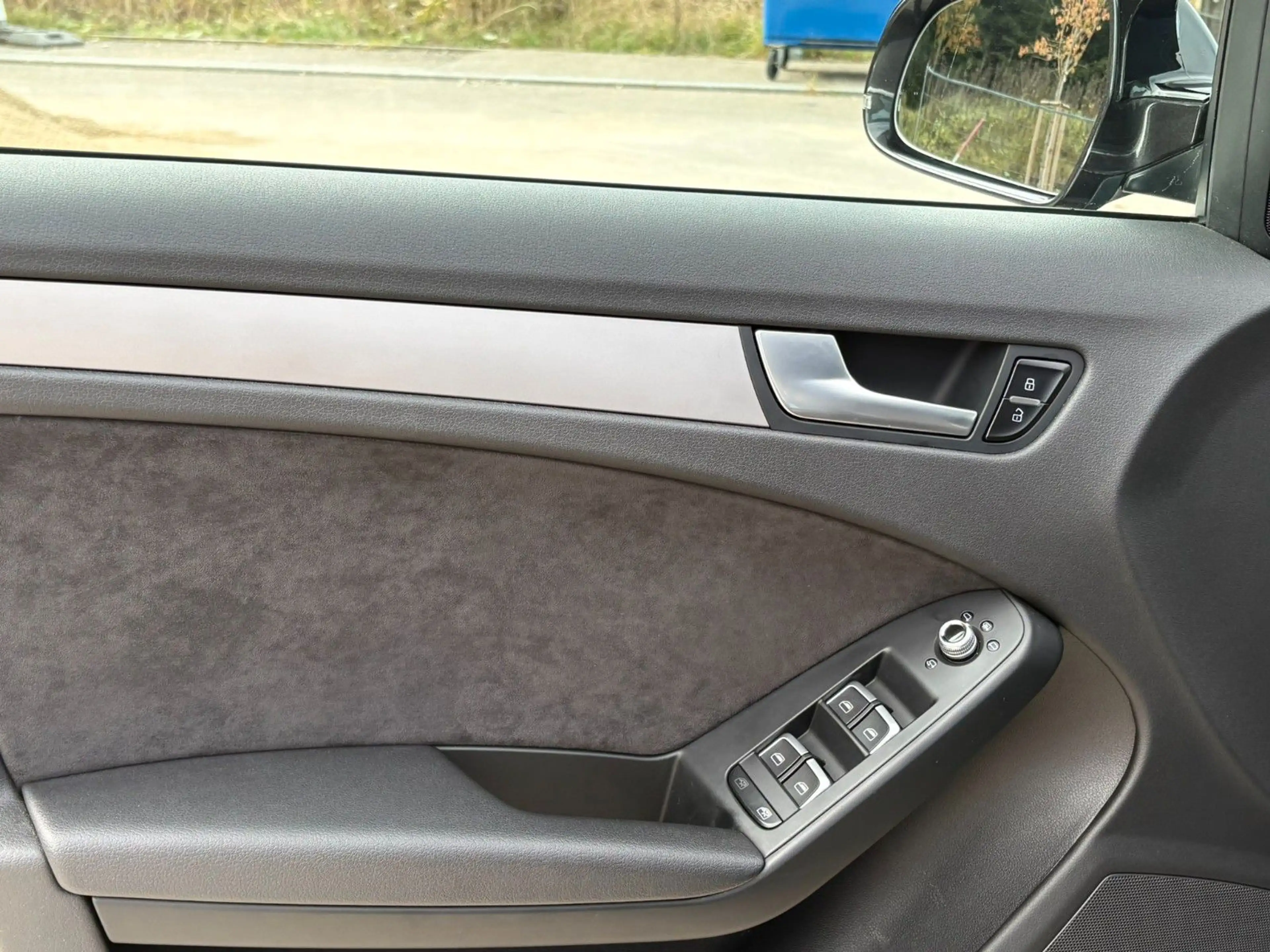 Audi A4 2.0 TDI Avant S-Line / Xenon / Leder / 19" LM — photo 15