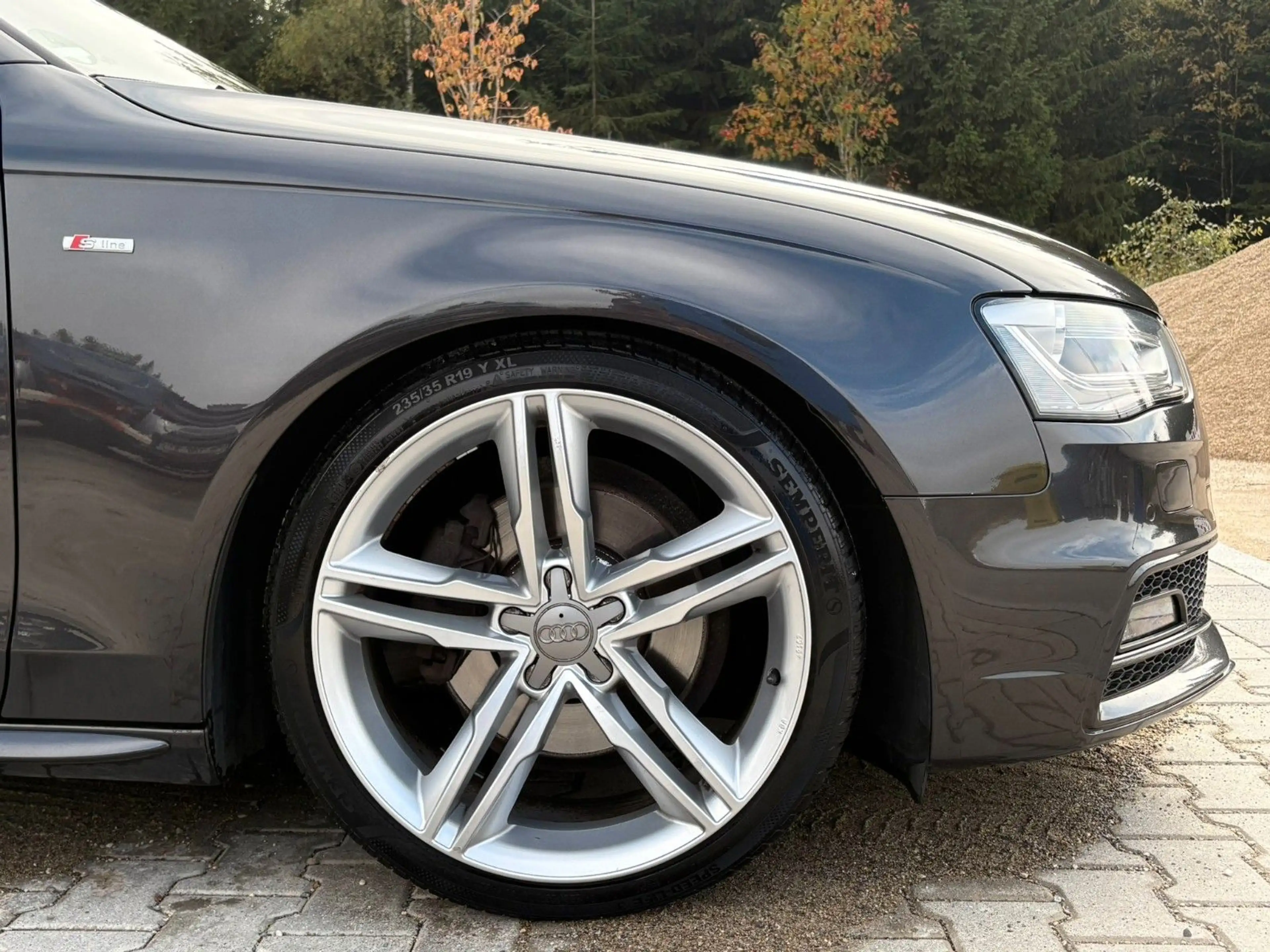 Audi A4 2.0 TDI Avant S-Line / Xenon / Leder / 19" LM — photo 10