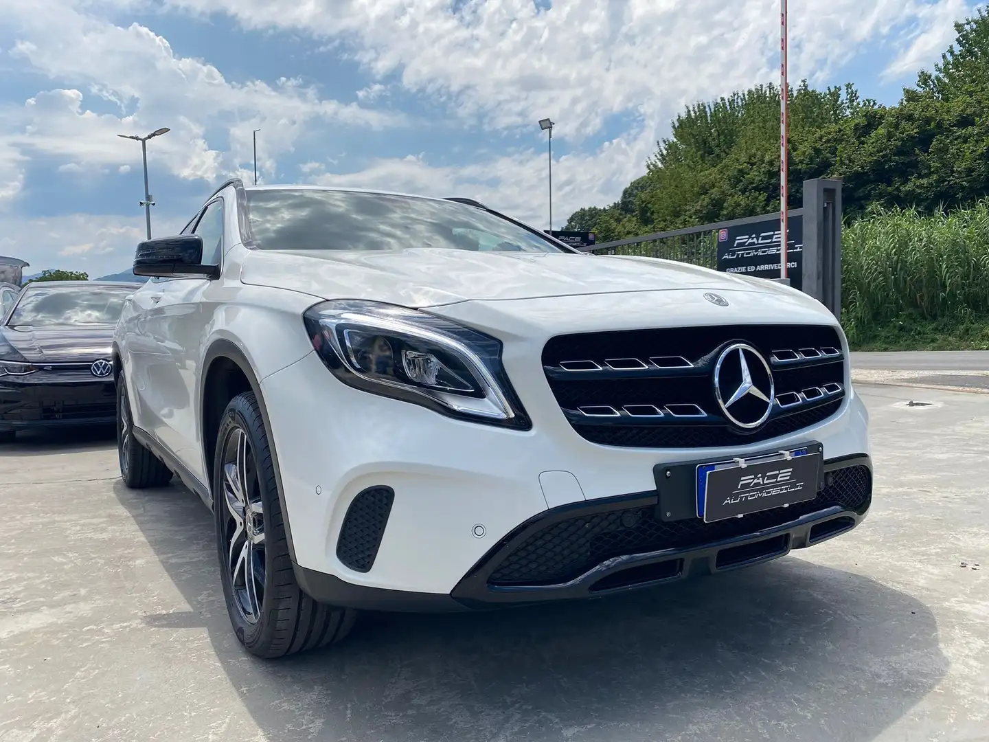 Mercedes-Benz GLA 200 D SPORT URBAN NIGHT PACK KEYLESS 18"PDC ACC KAMERA Bianco - 2