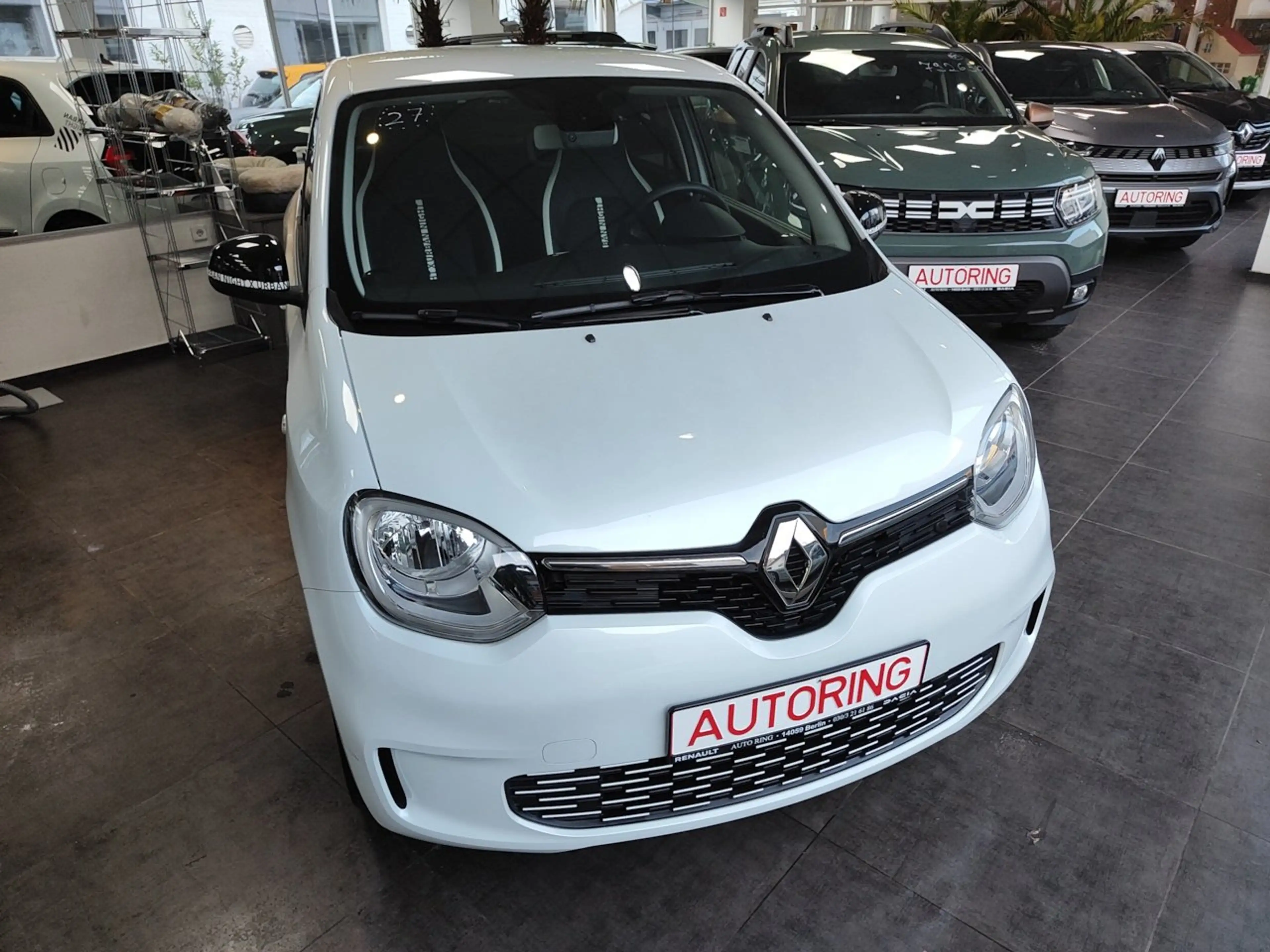 Renault Twingo Urban Night — photo 5
