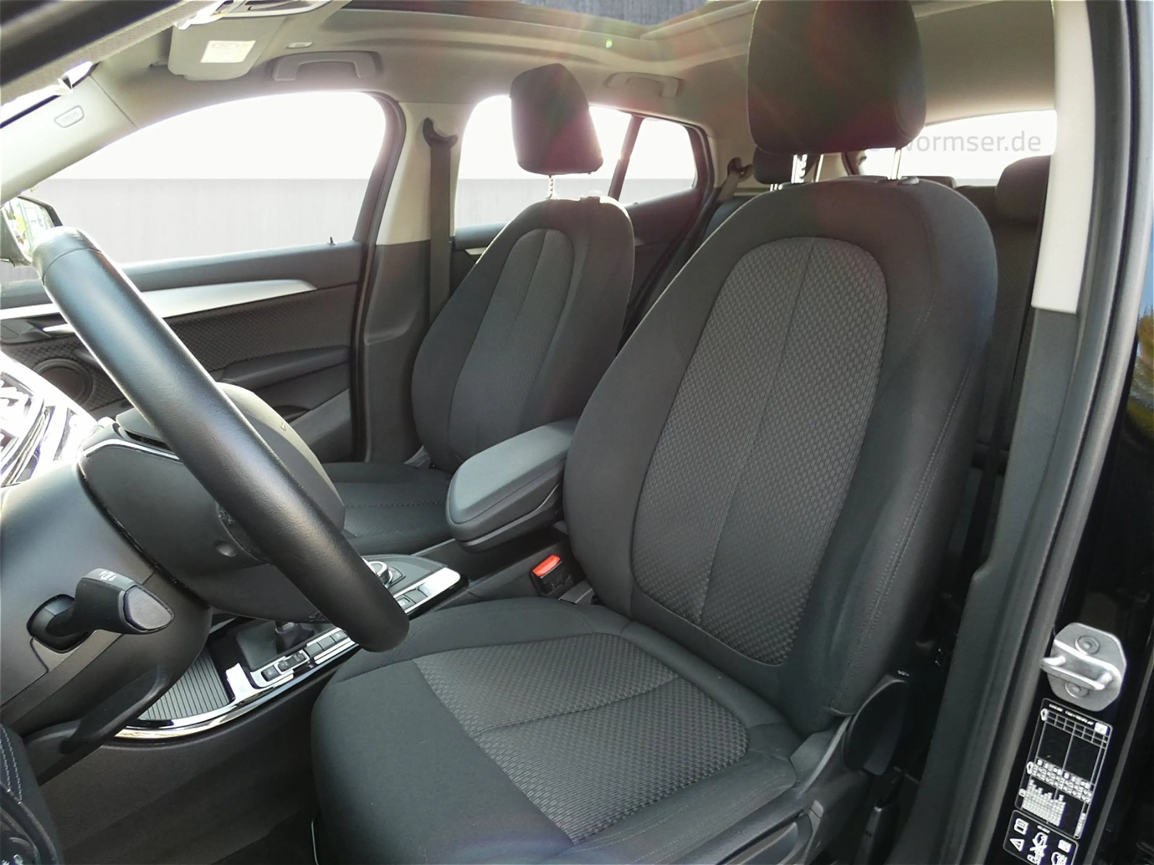 BMW X2 xDrive20d Advantage AHK+Navi+Pano+SHZ+LED+BT — photo 11