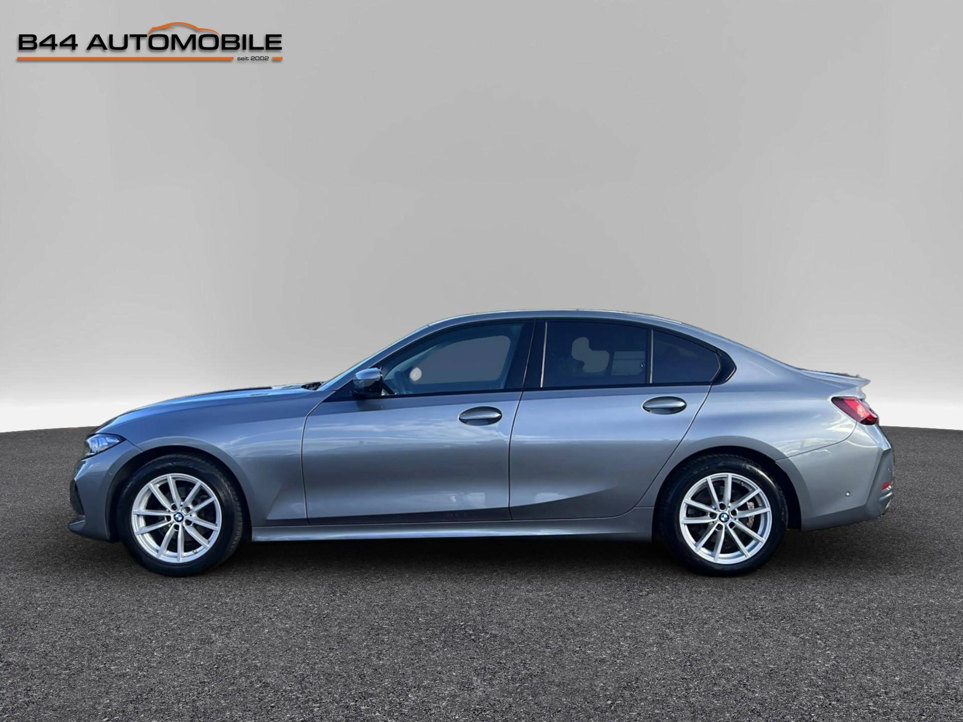 BMW 318 318i Limousine*LED*HUD*NAVI*360°CAM*TOTW*SPURHA* — photo 3