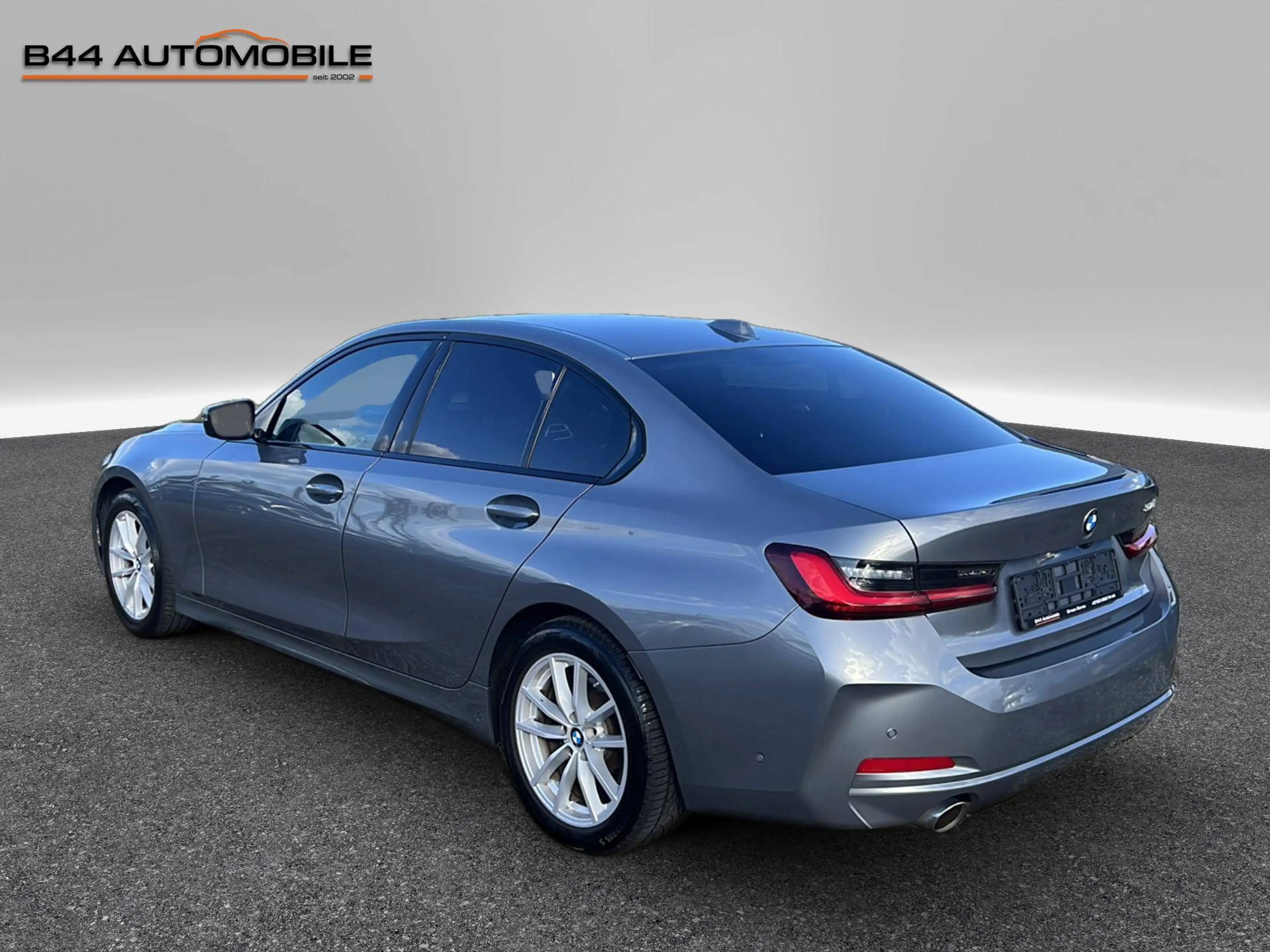 BMW 318 318i Limousine*LED*HUD*NAVI*360°CAM*TOTW*SPURHA* — photo 4