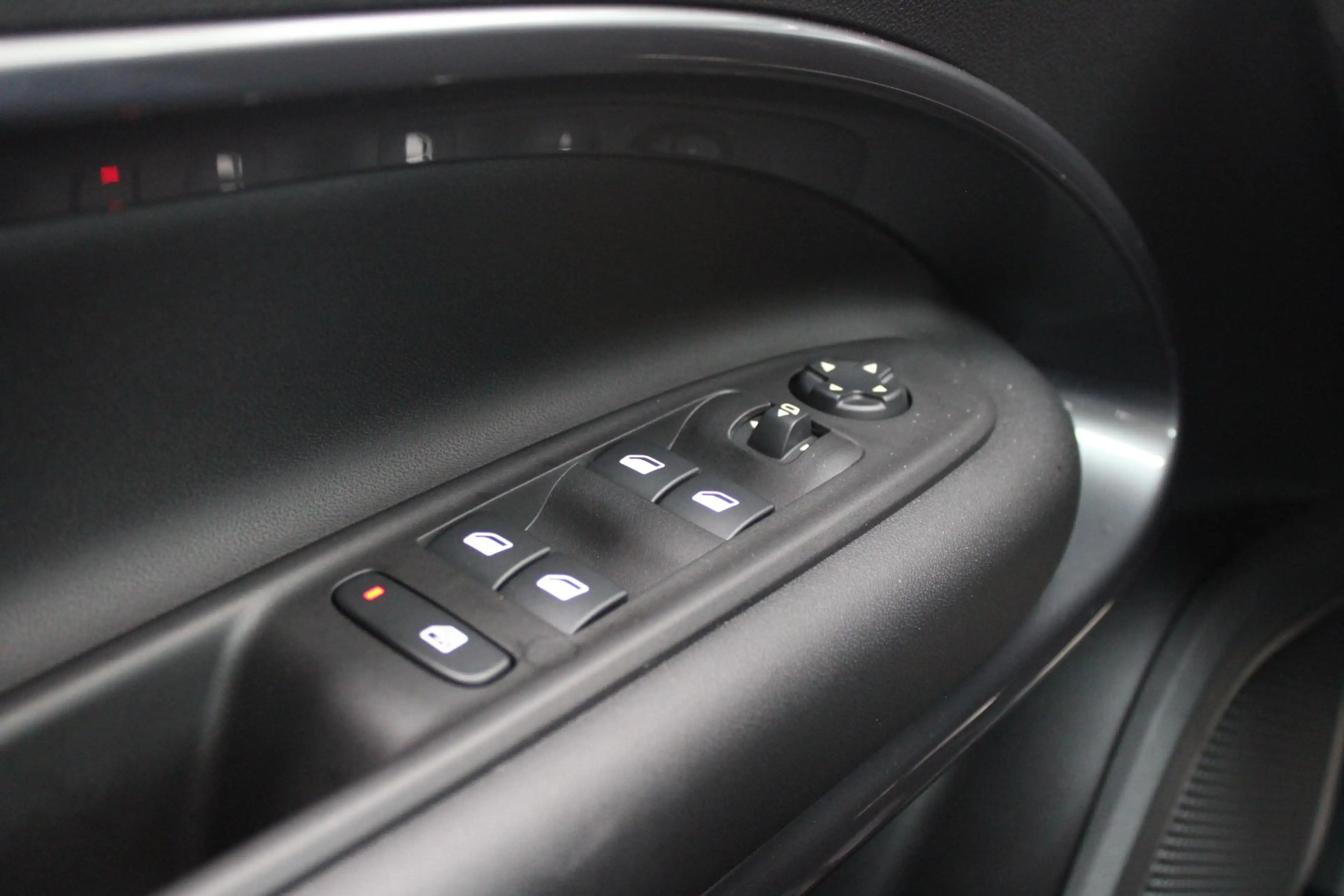 Fiat 600e SCORPIONISSIMA 280PK 54 kWh | SABELT PERFORMANCE S — photo 15
