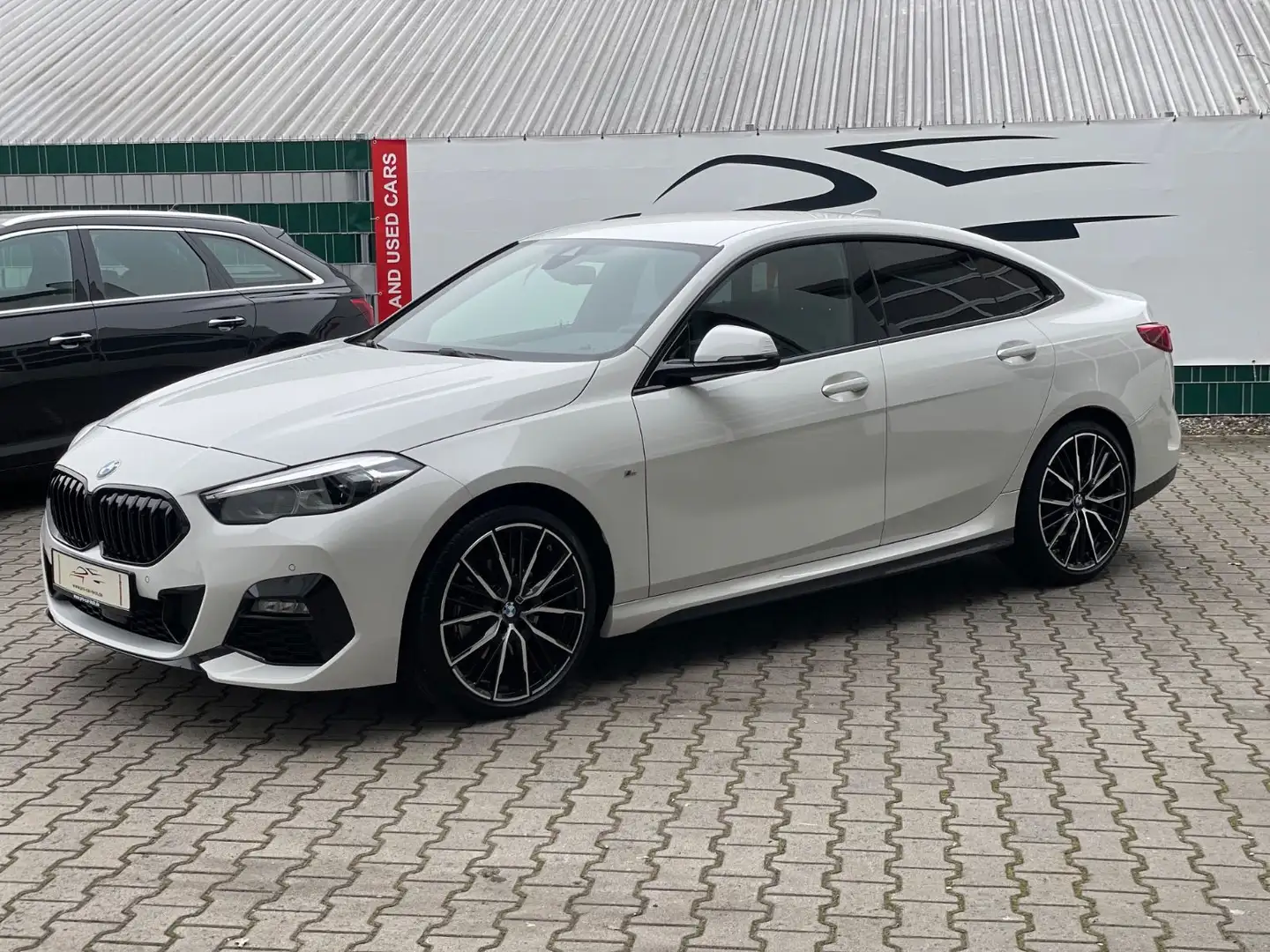 BMW 218i Gran Coupé| M Sport|Navi|19"Alu|AHK|Apple Alb - 2