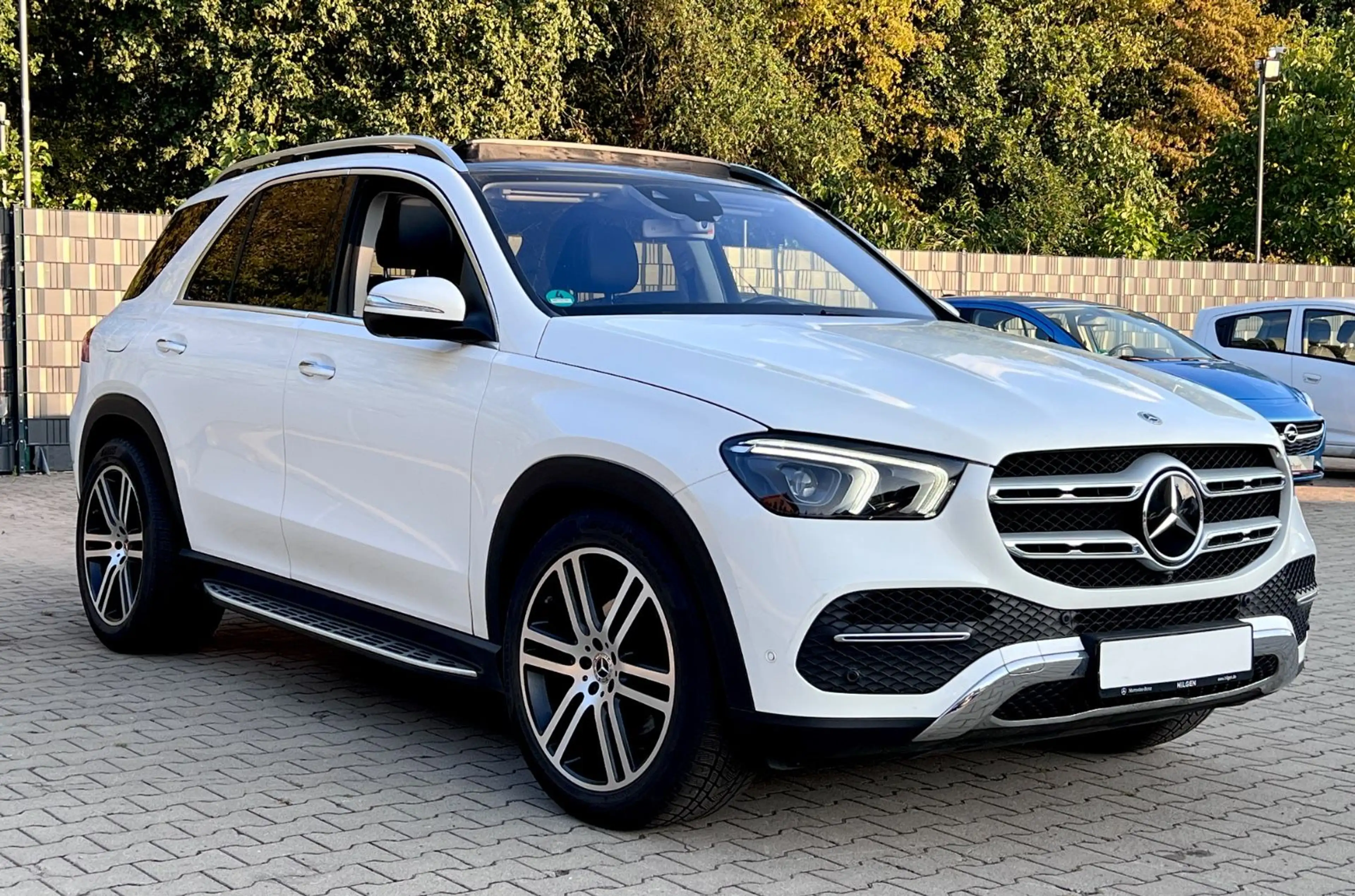 Mercedes-Benz GLE 350 GLE350d 4Matic 9G-TR-PANODACH-HUD-360°CAM-AHK-LM — photo 7