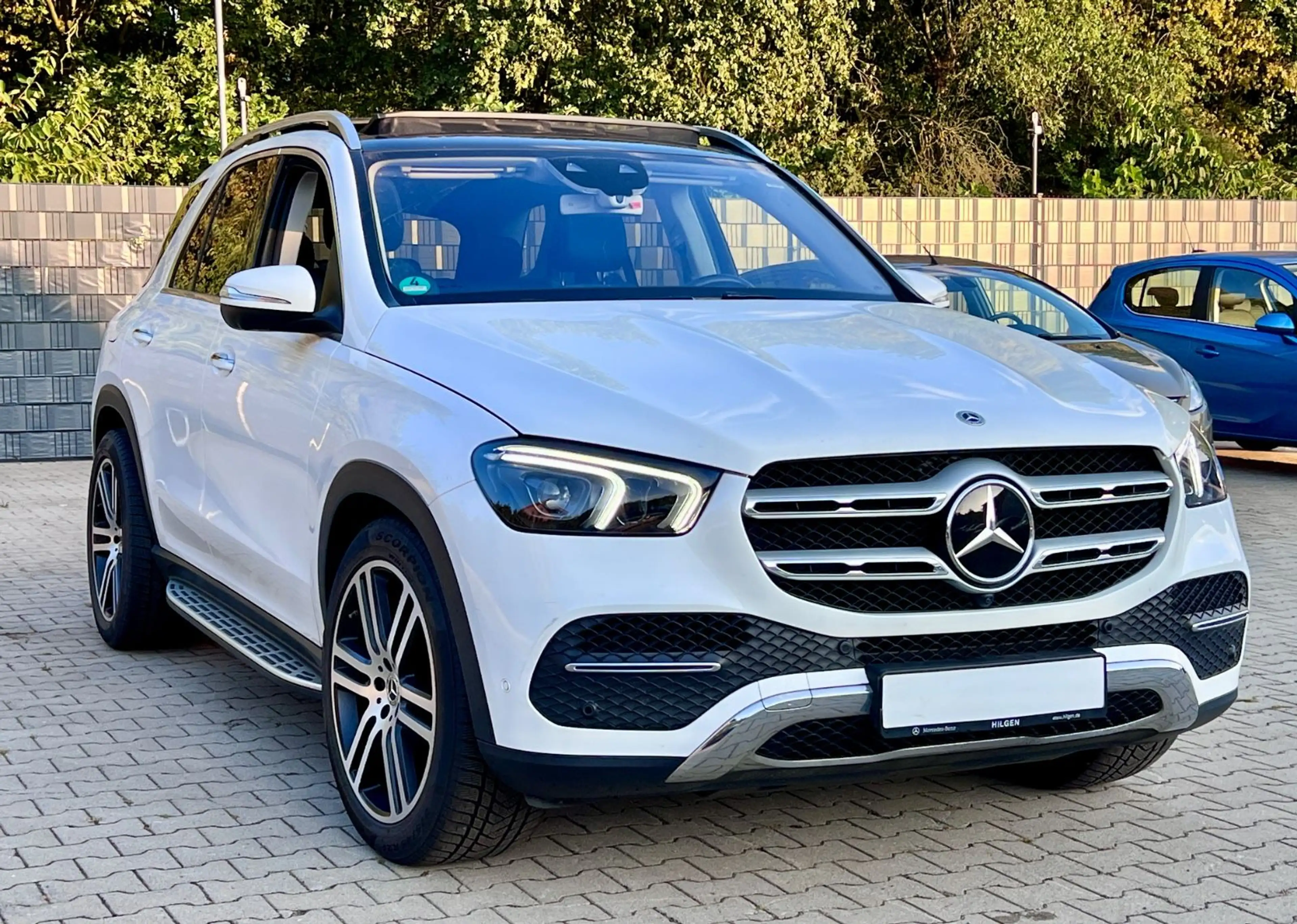 Mercedes-Benz GLE 350 GLE350d 4Matic 9G-TR-PANODACH-HUD-360°CAM-AHK-LM — photo 6