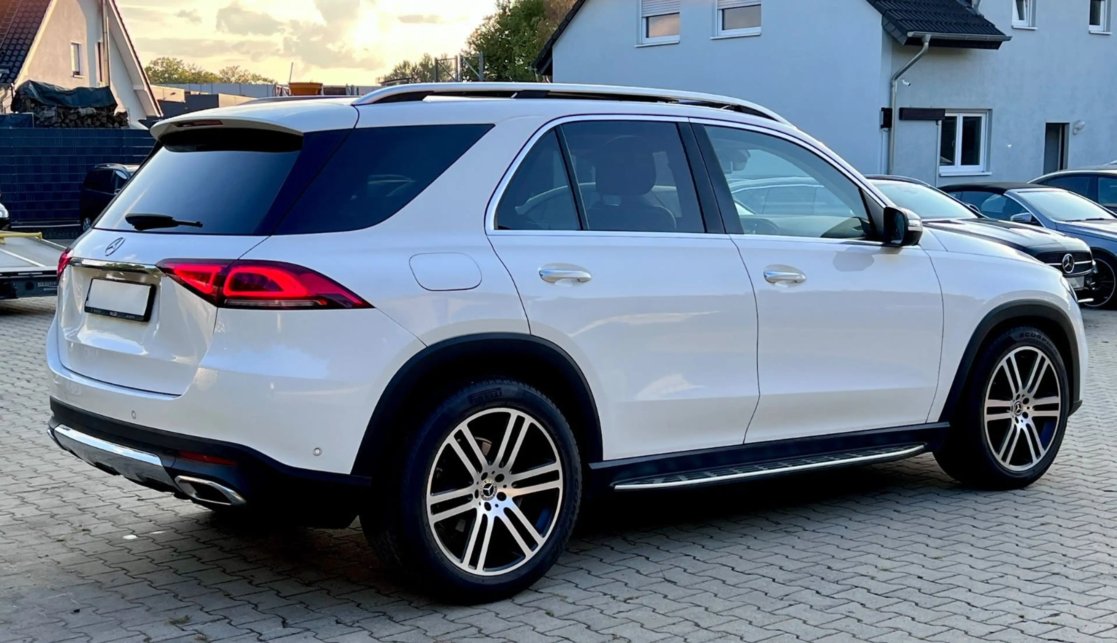 Mercedes-Benz GLE 350 GLE350d 4Matic 9G-TR-PANODACH-HUD-360°CAM-AHK-LM — photo 14