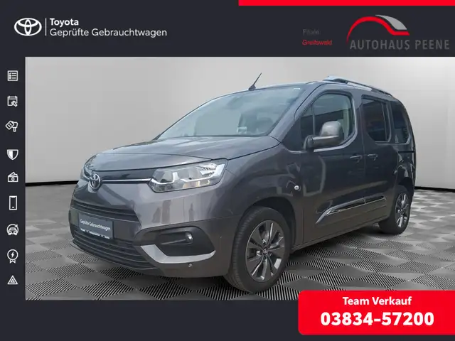 Toyota Proace City Verso 1.5 L1 Executive HUD PANO
