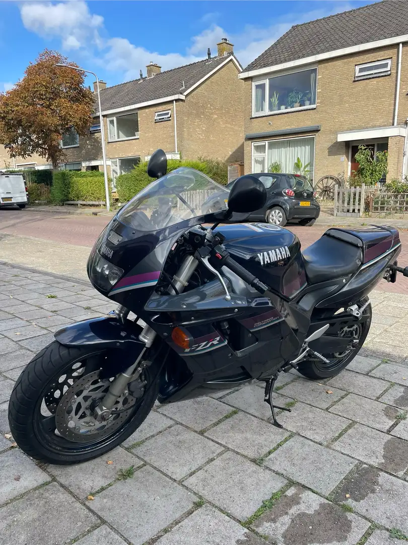 Yamaha FZR 1000 L3e - 2