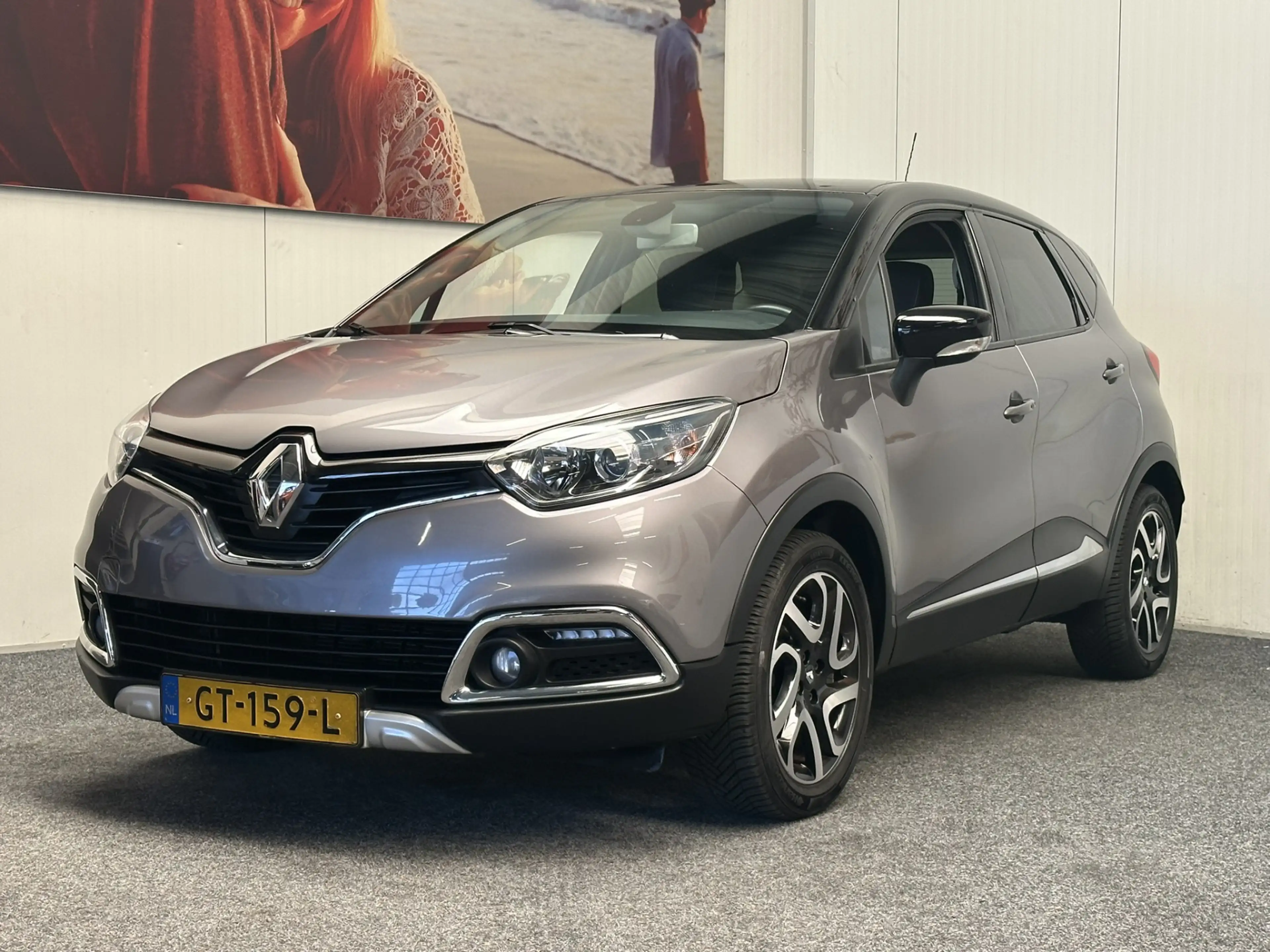 Renault Captur 0.9 TCe XMOD ZWART VOL LEDER NAVIGATIE CRUISE CONT — photo 4