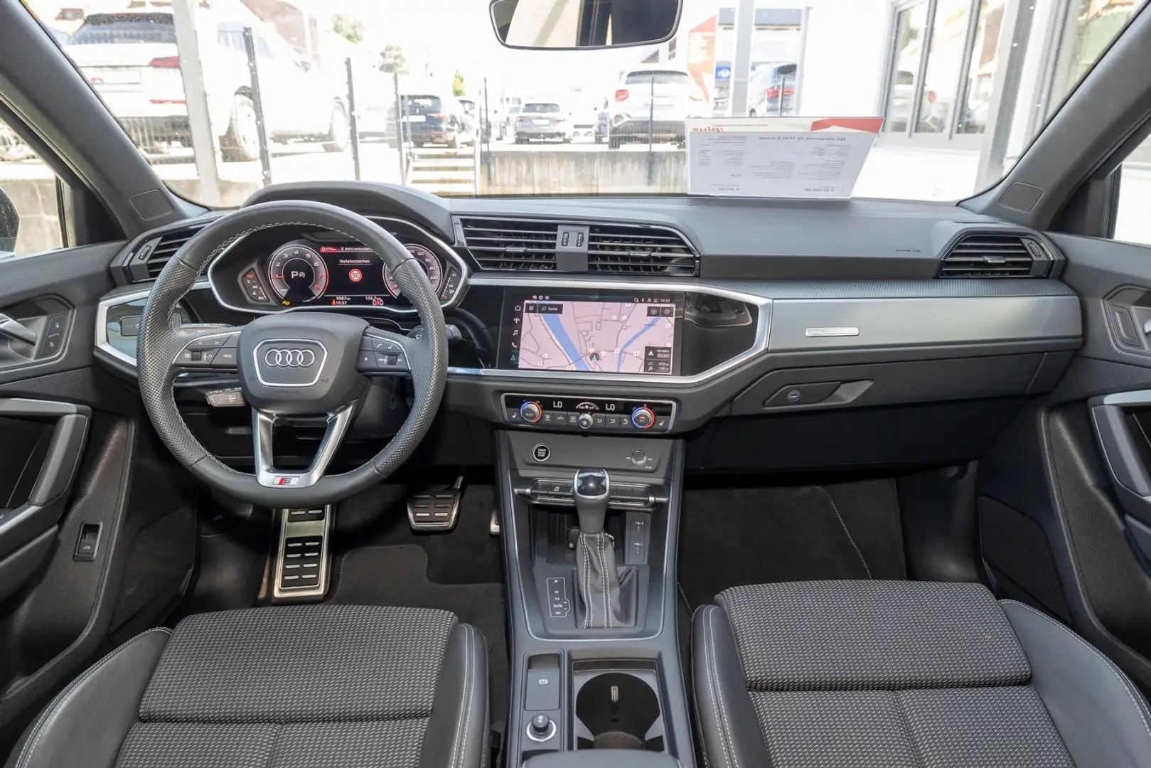 Audi Q3 advanced 35 TFSI S tr.(LED,GRA,Navi+,S line Int Blau - 2