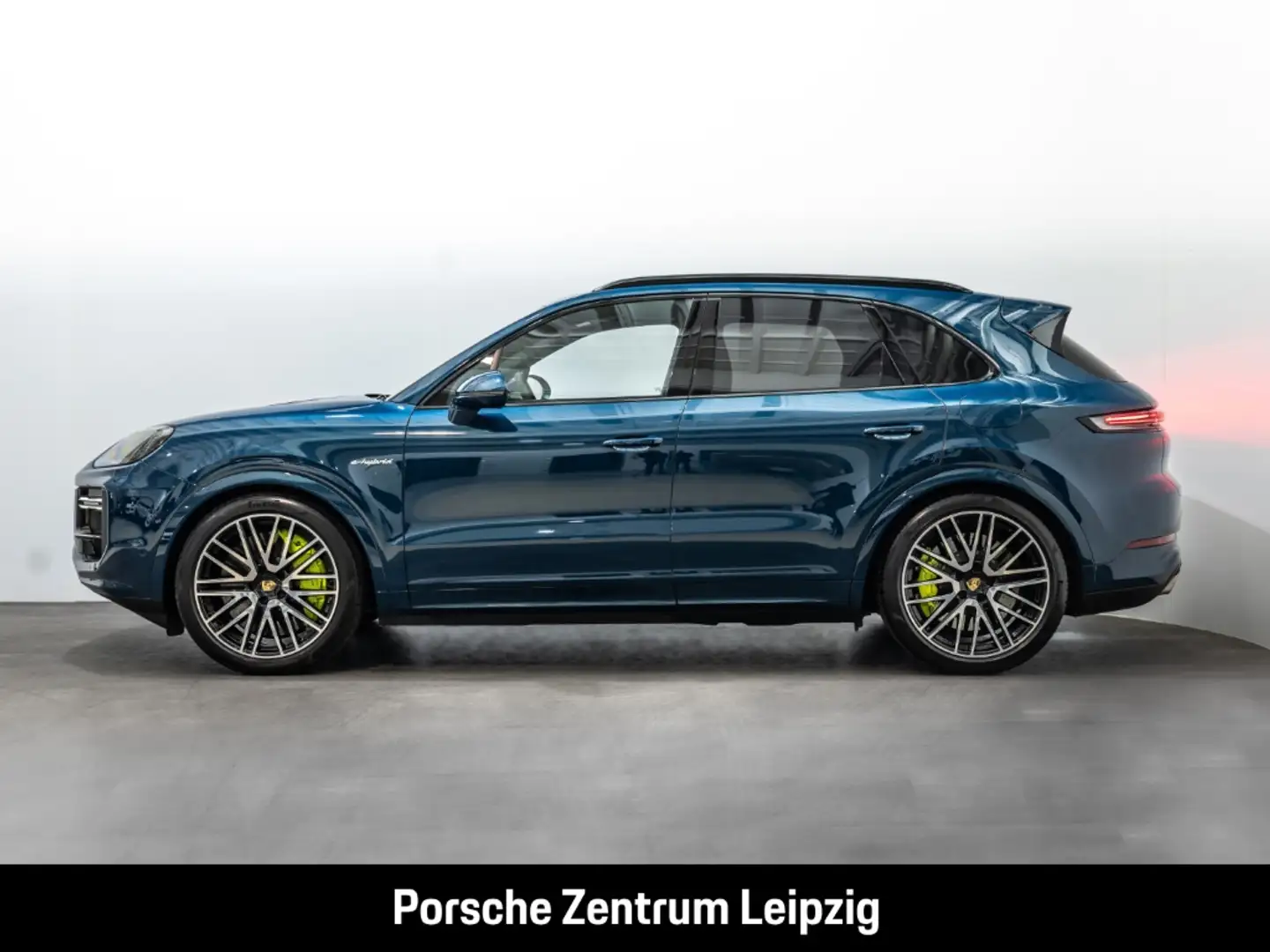 Porsche Cayenne Turbo E-Hybrid PDCC PCCB Burmester HA-Lenkung LED Blau - 2