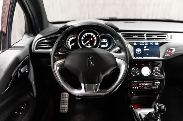 Citroen DS3 view 13