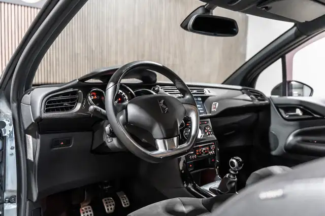 Citroen DS3 view 11