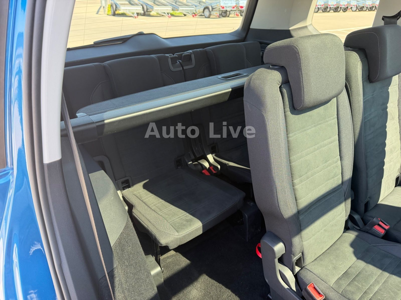 Volkswagen Touran 2.0 TDI*DSG*7xSIT*PAN*VIR*NAVI*LED*KAMERA — photo 12